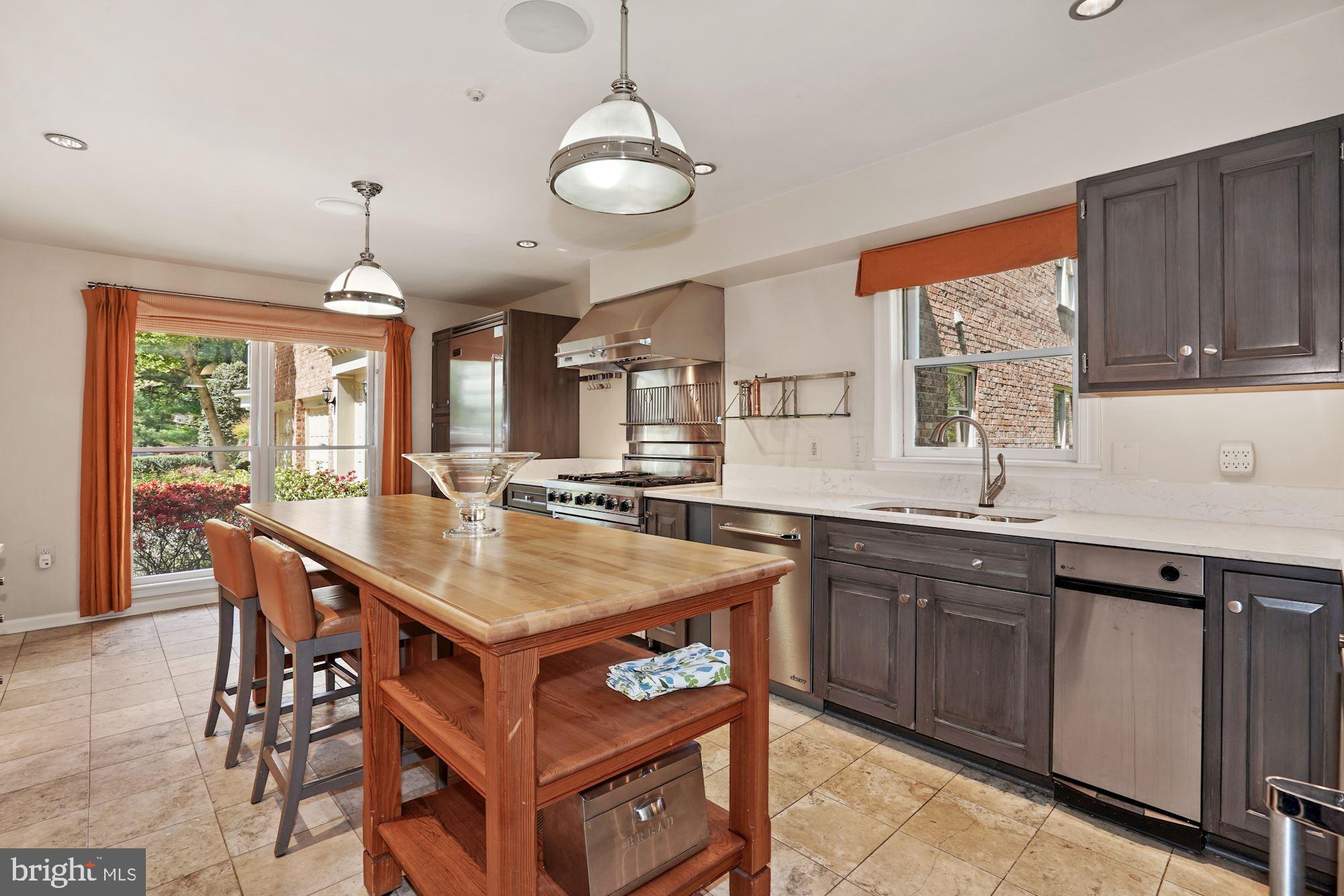 MERRYWOOD ON THE POTOMAC - Residential