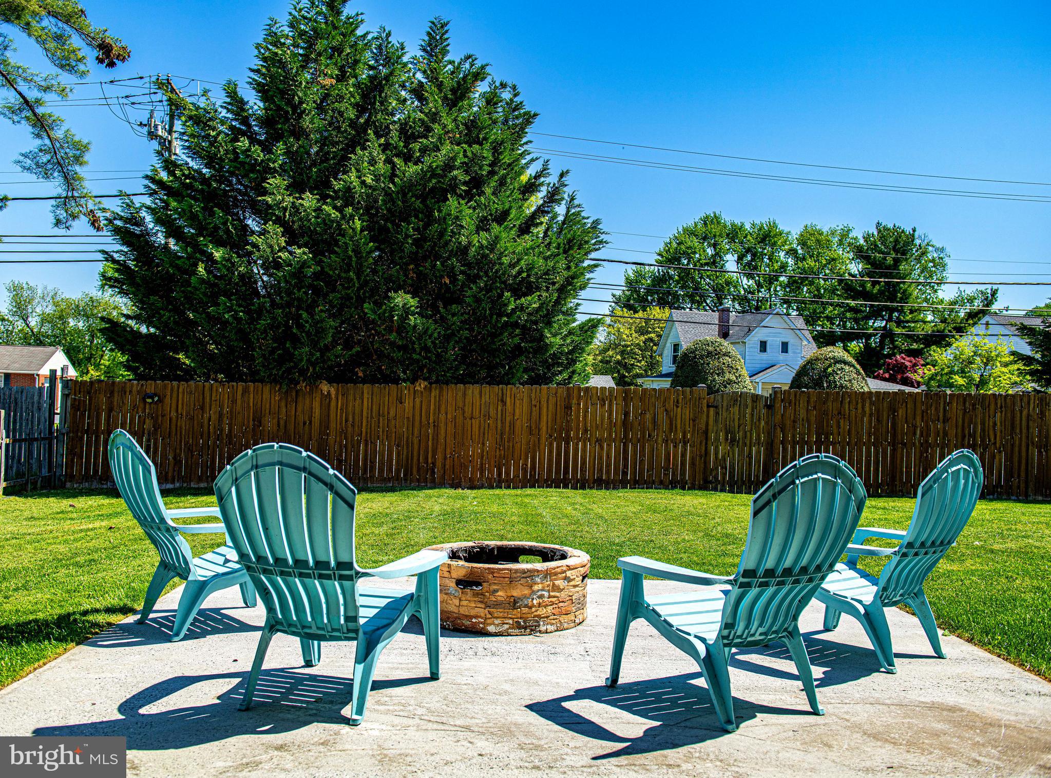 1583 BENTLEY CIRCLE
