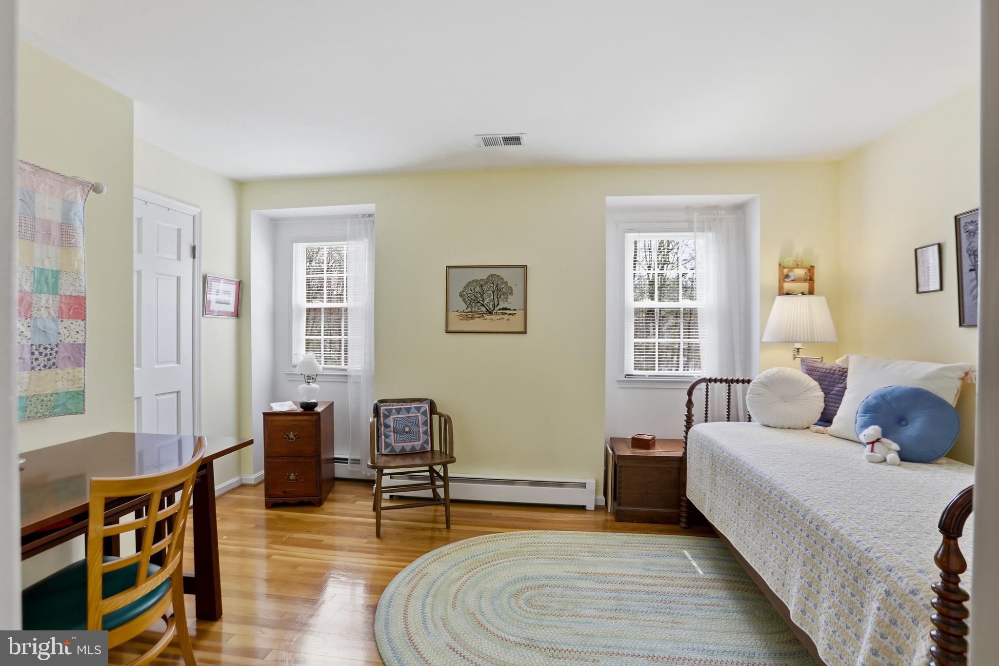 RESTON - Residential