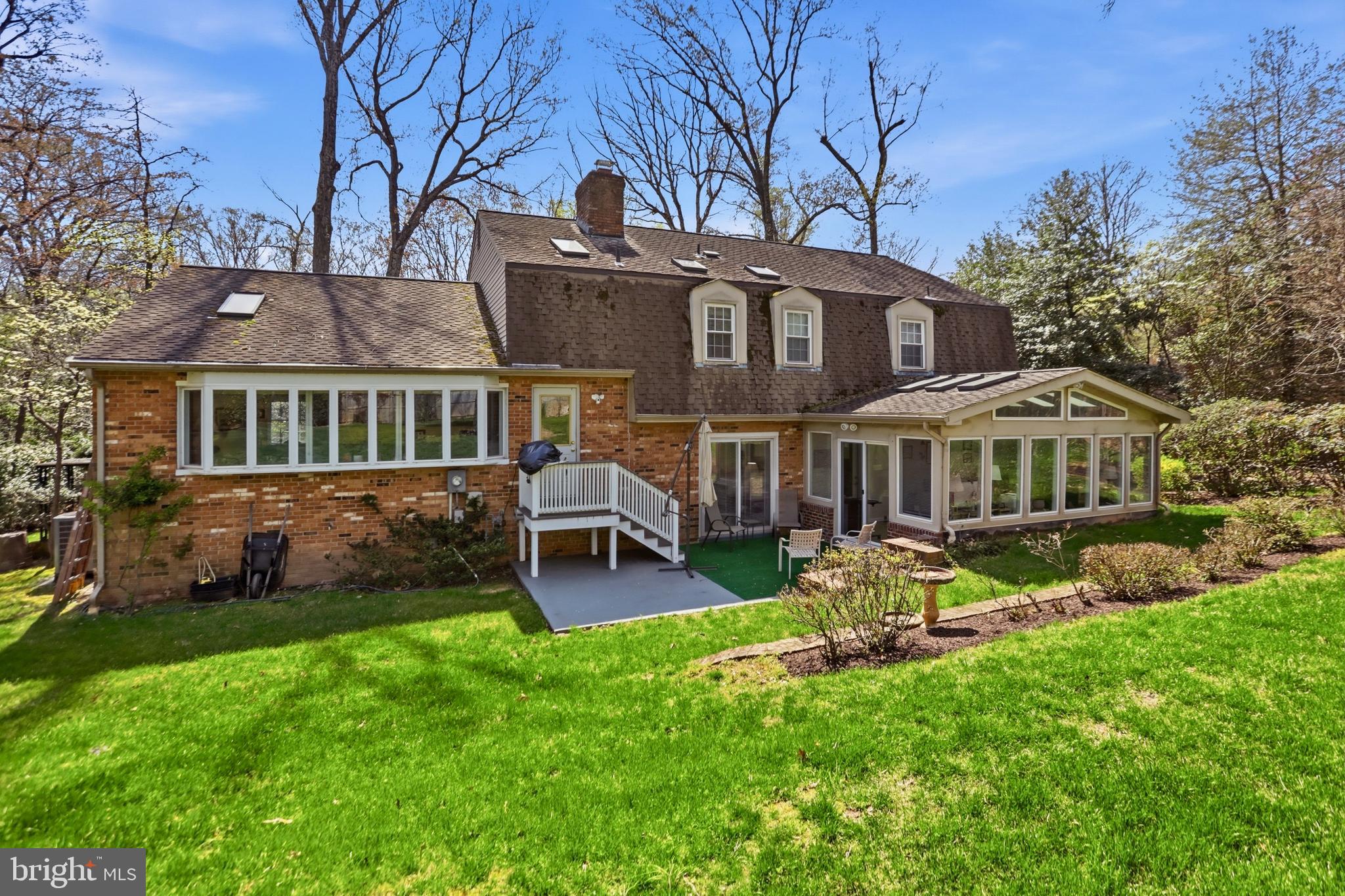 RESTON - Residential