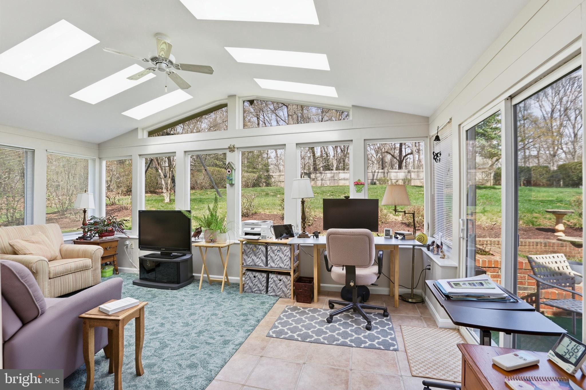 RESTON - Residential