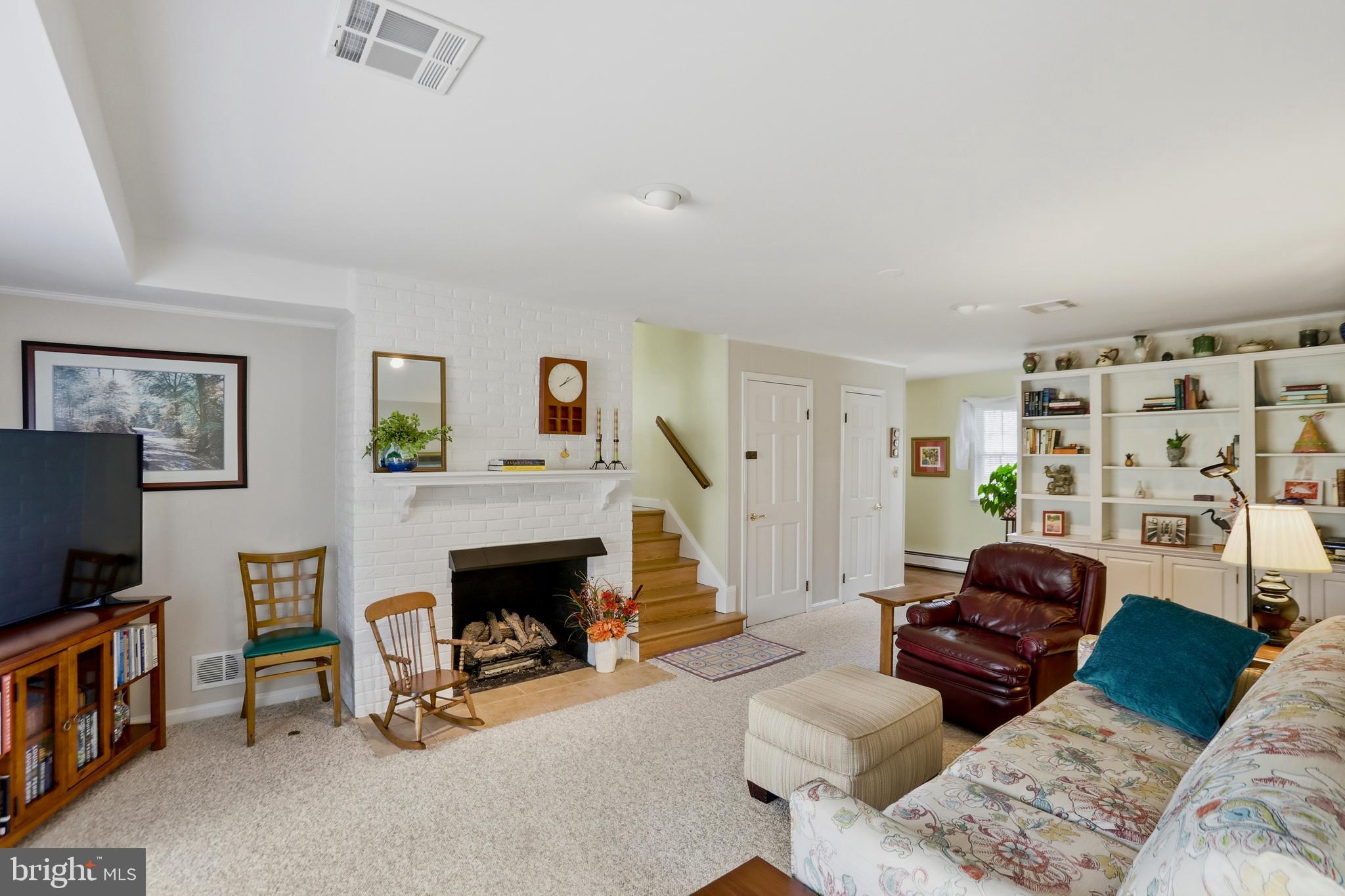 RESTON - Residential