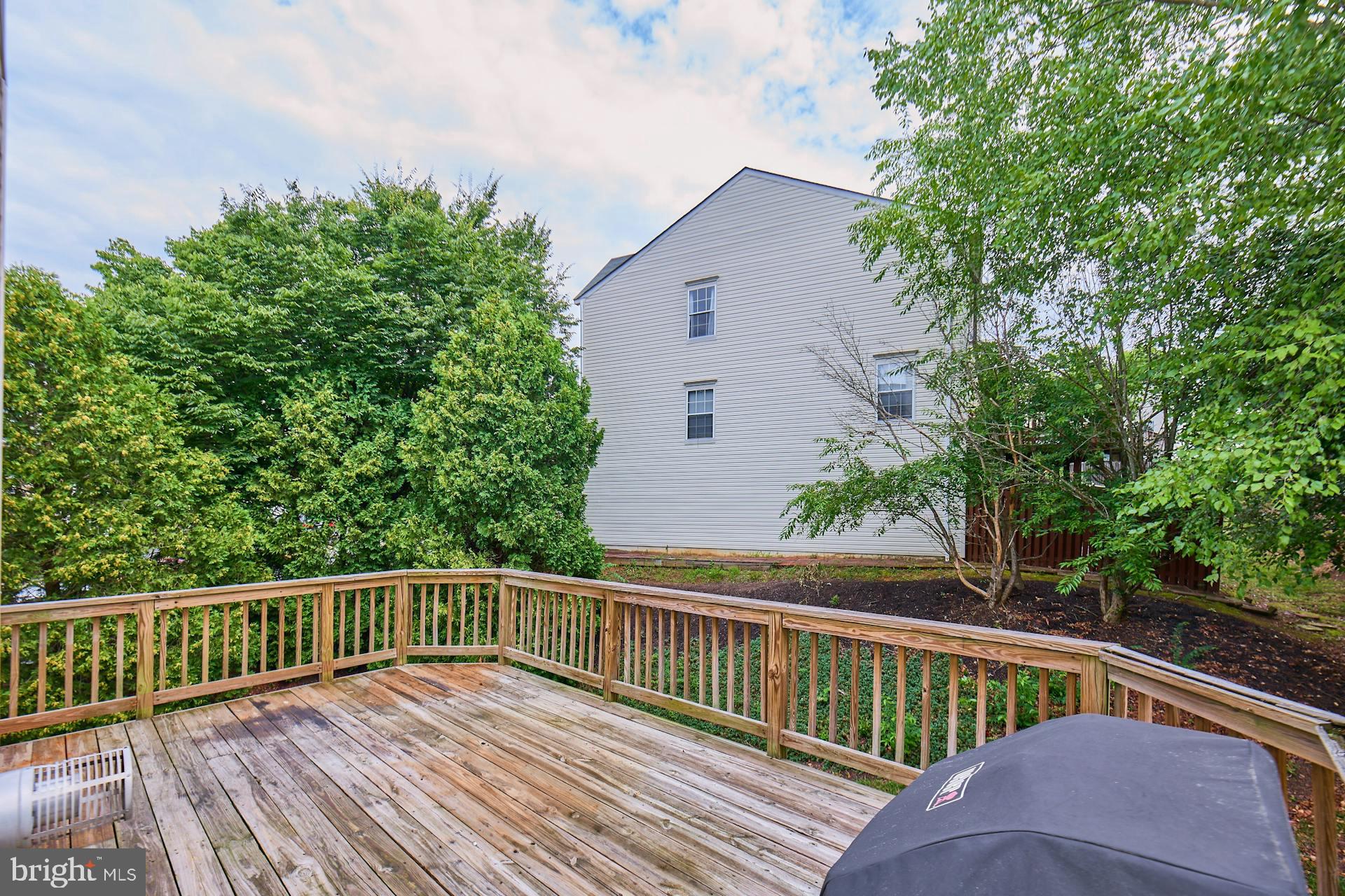 NORTH HART RUN - Residential