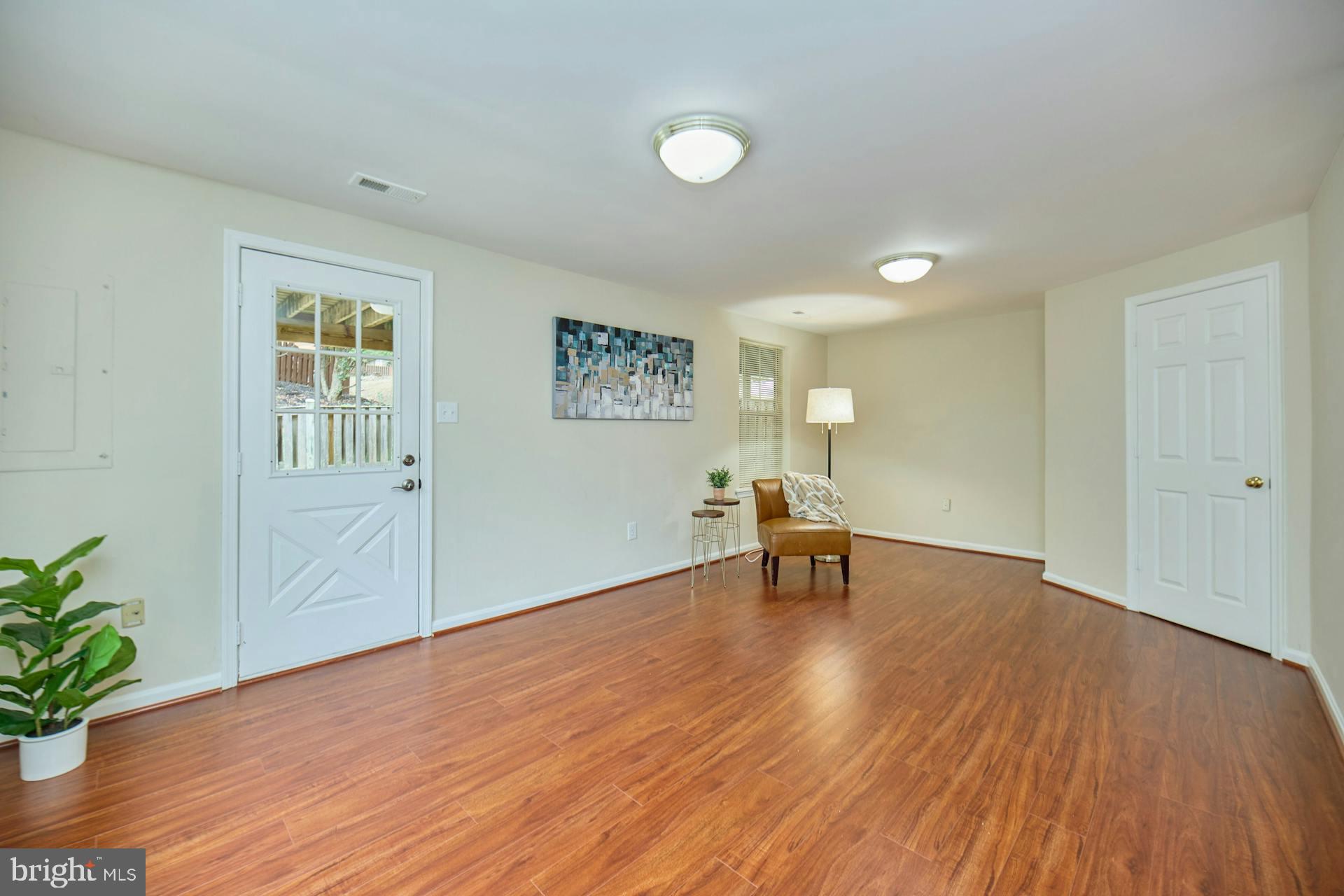 NORTH HART RUN - Residential