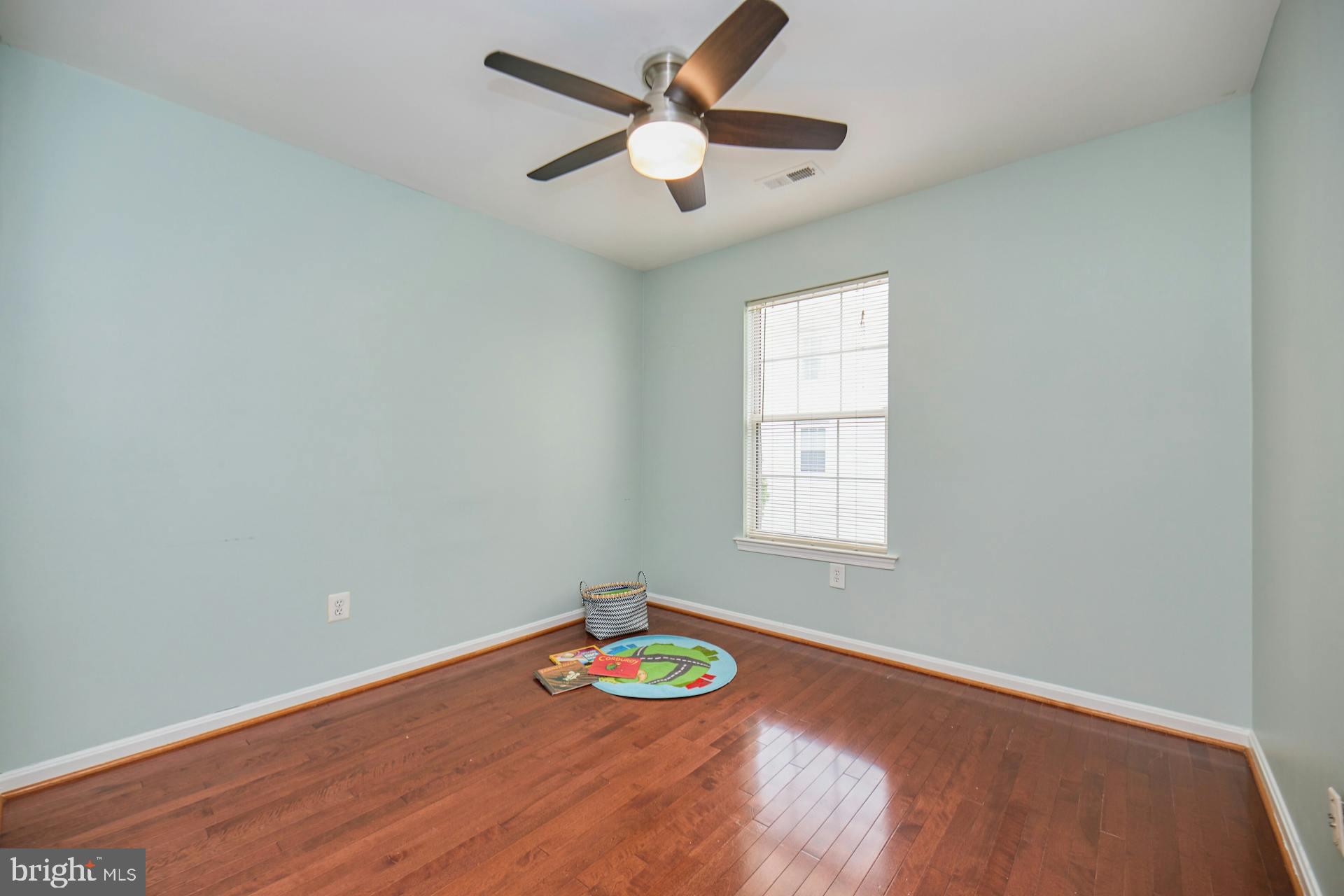 NORTH HART RUN - Residential