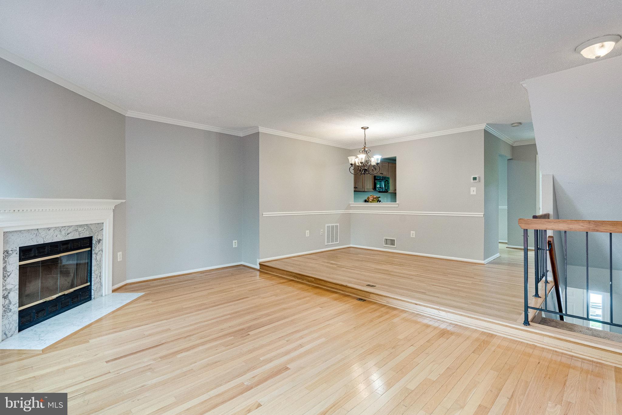 SINGLETONS GROVE - Residential Lease