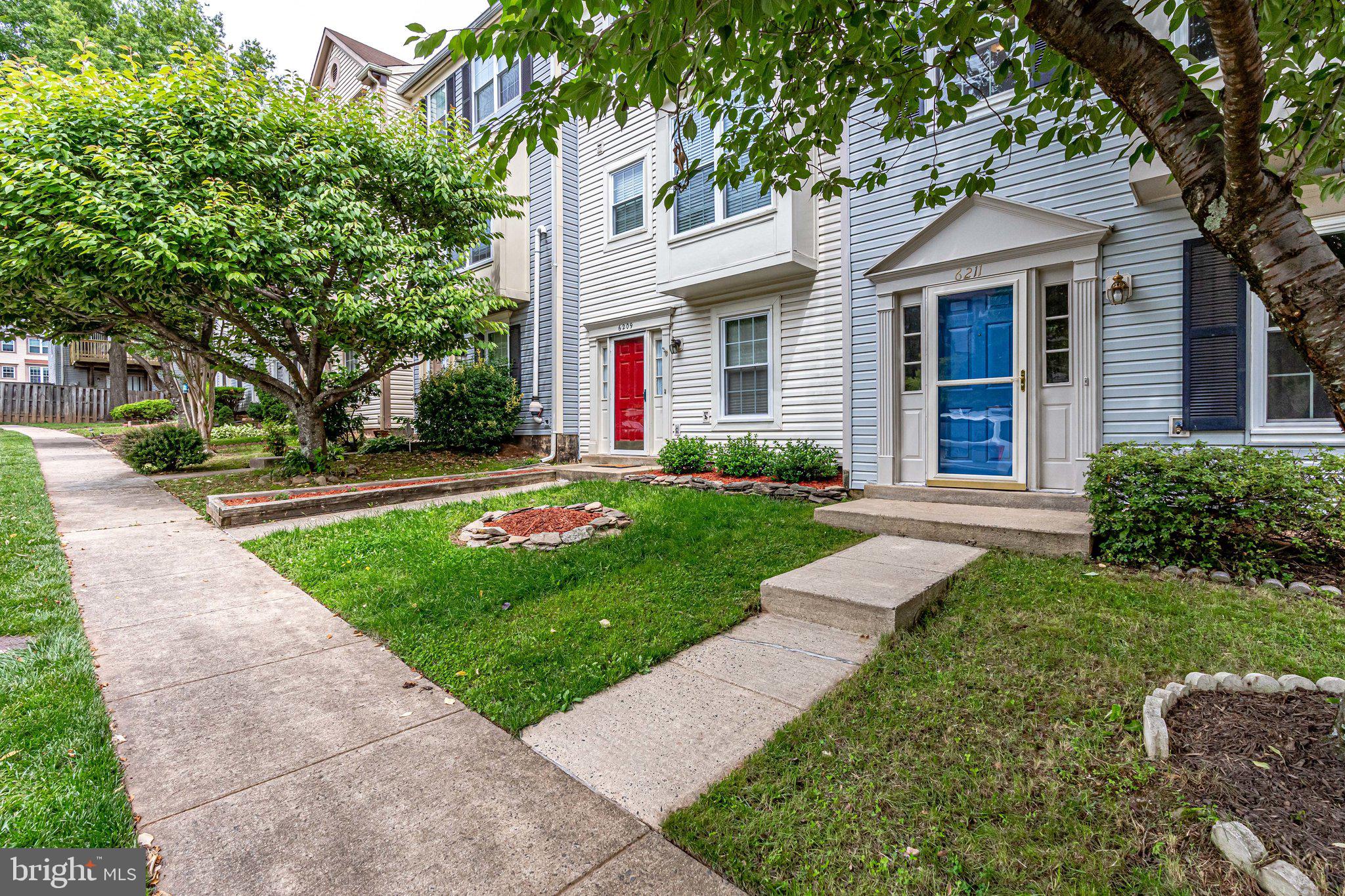 SINGLETONS GROVE - Residential Lease