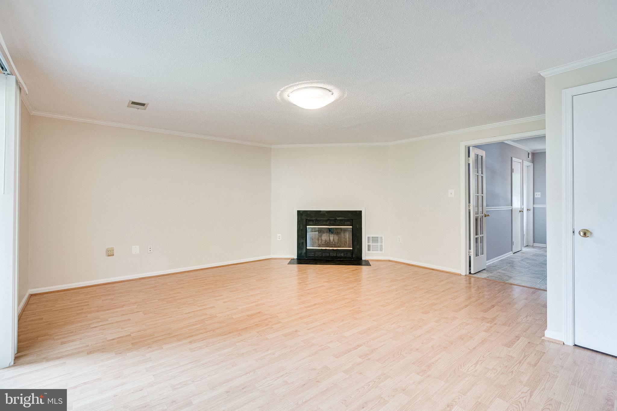 SINGLETONS GROVE - Residential Lease