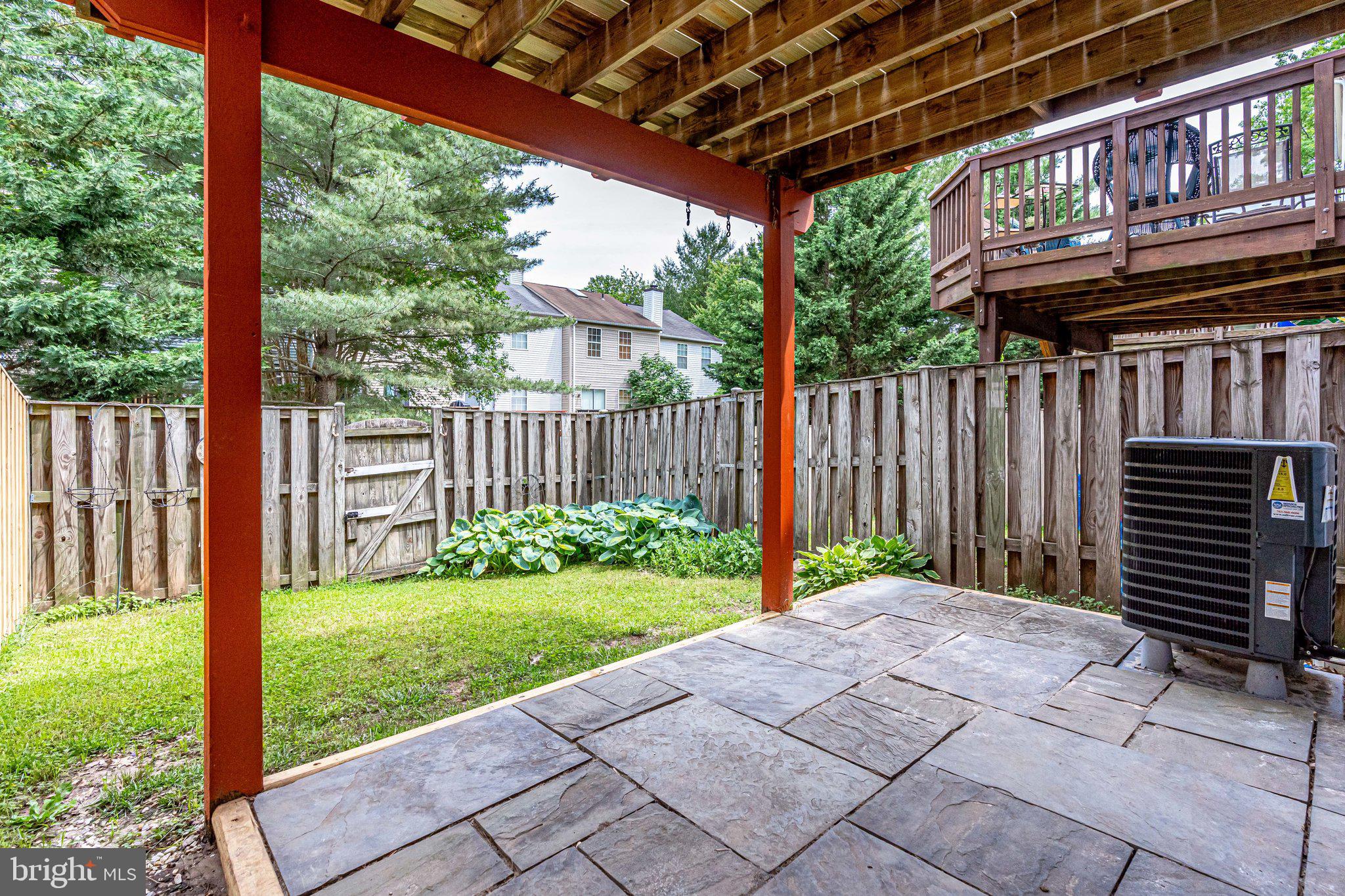 SINGLETONS GROVE - Residential Lease