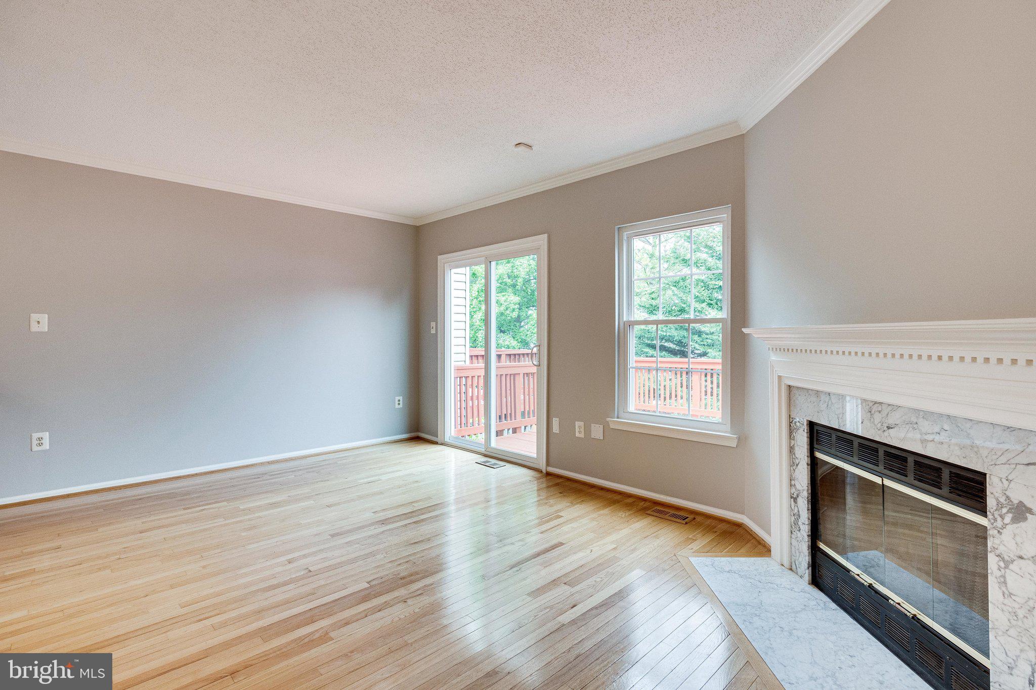 SINGLETONS GROVE - Residential Lease