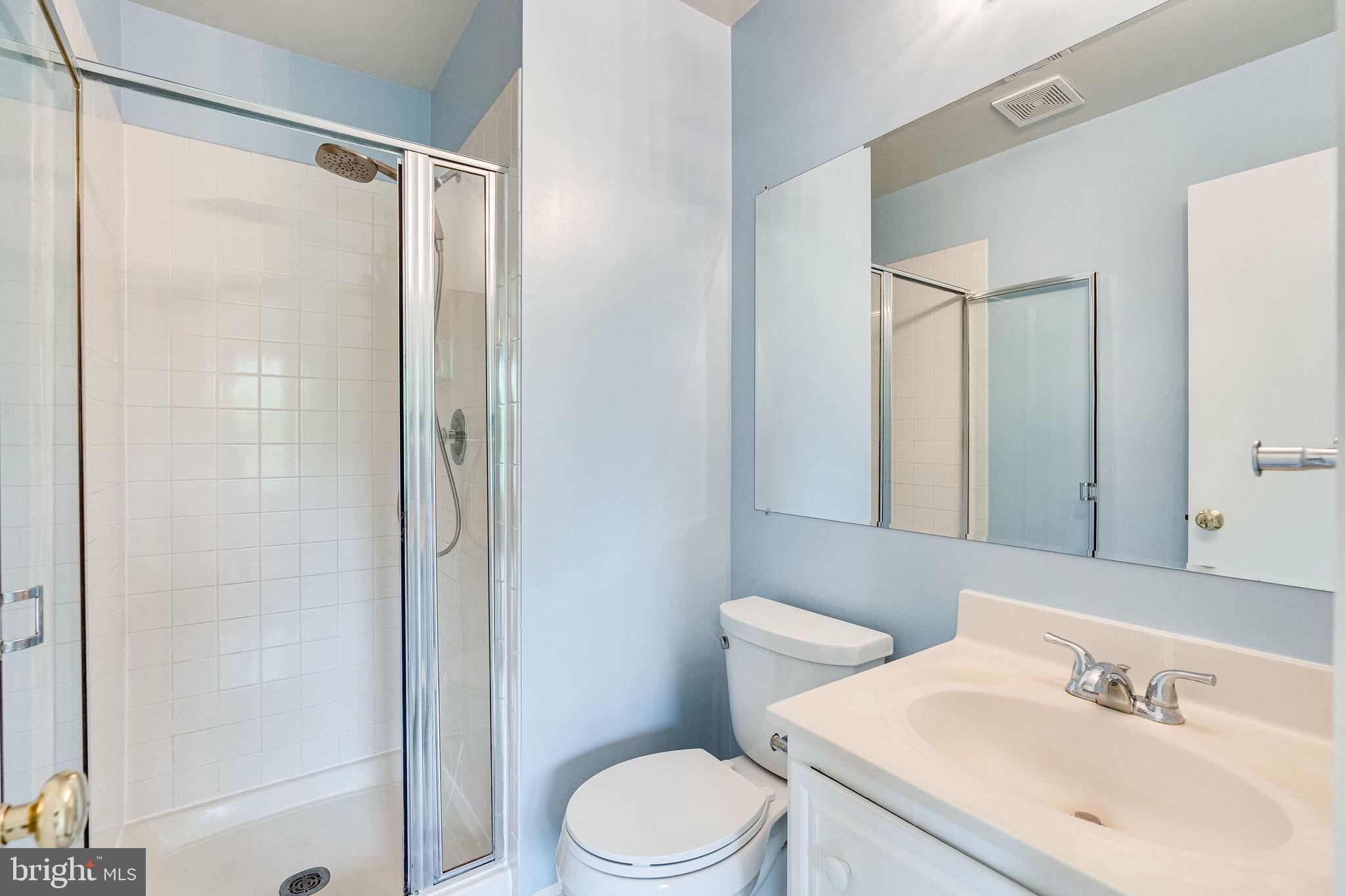 SINGLETONS GROVE - Residential Lease