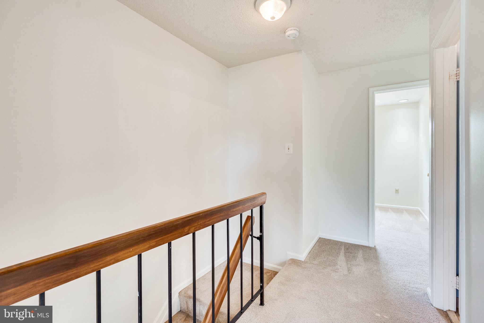 SINGLETONS GROVE - Residential Lease