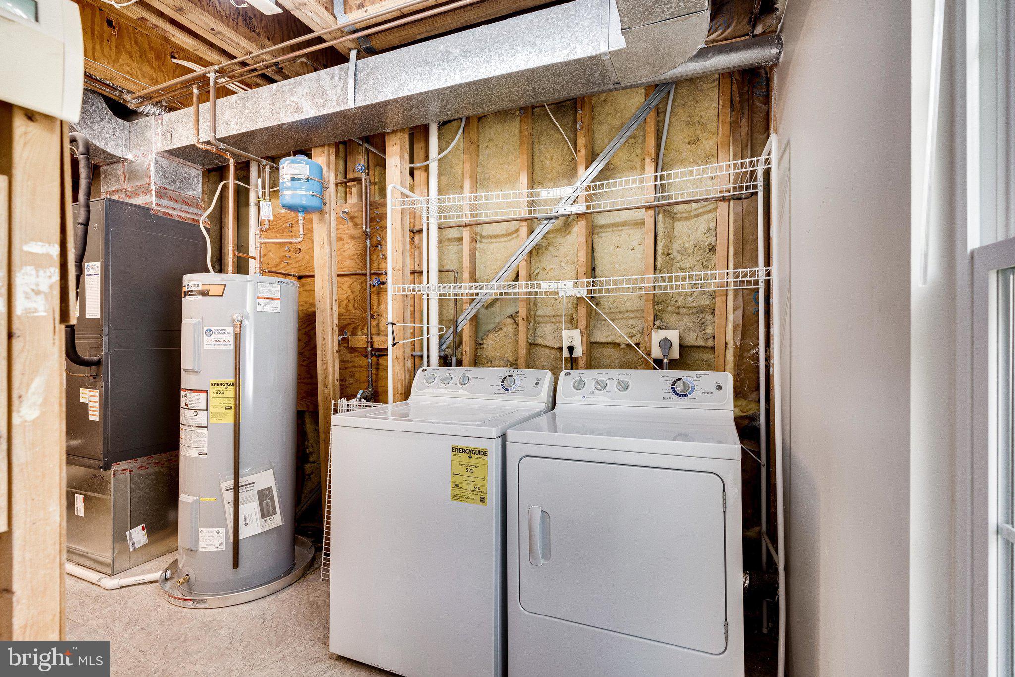 SINGLETONS GROVE - Residential Lease