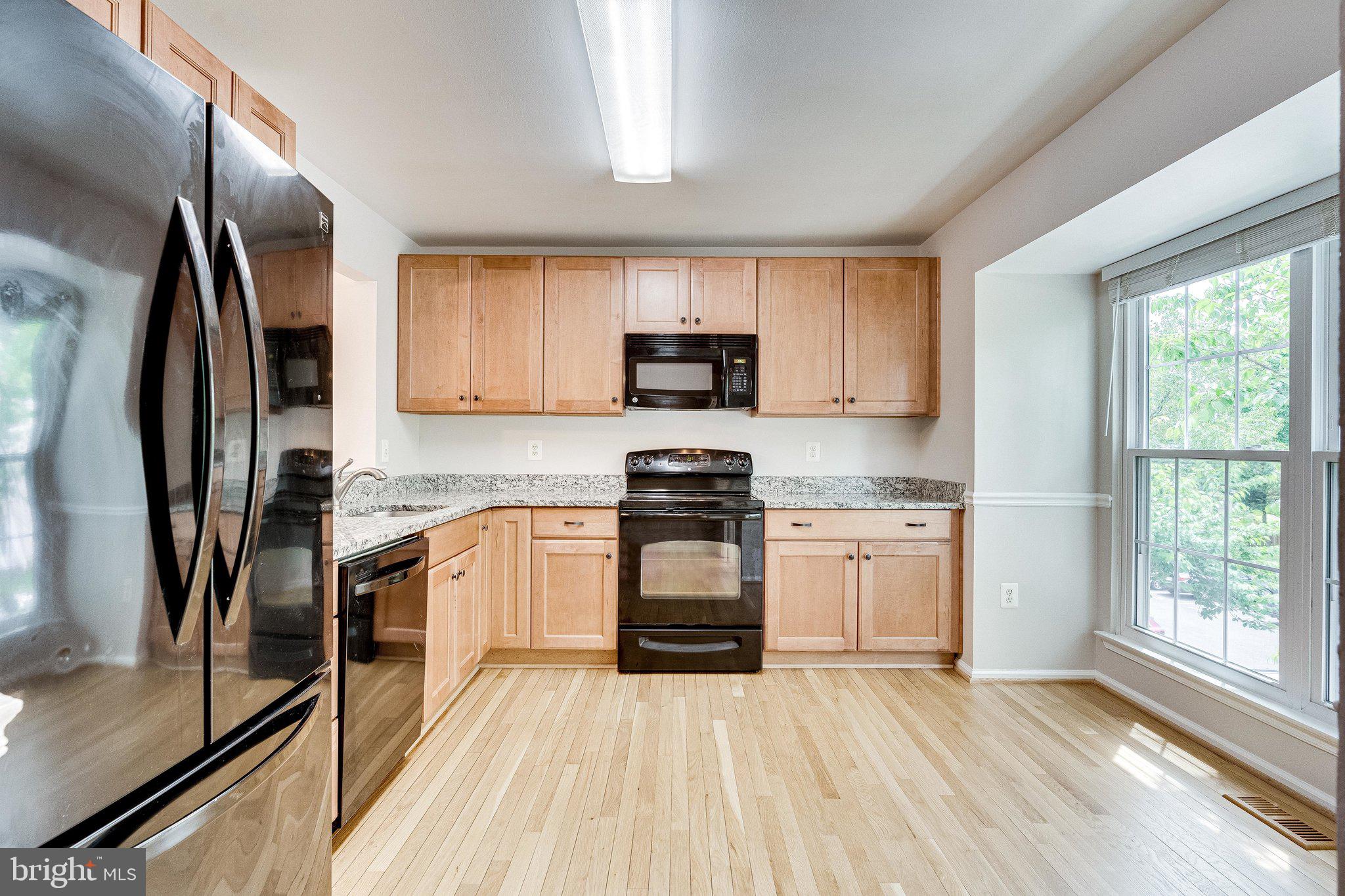 SINGLETONS GROVE - Residential Lease