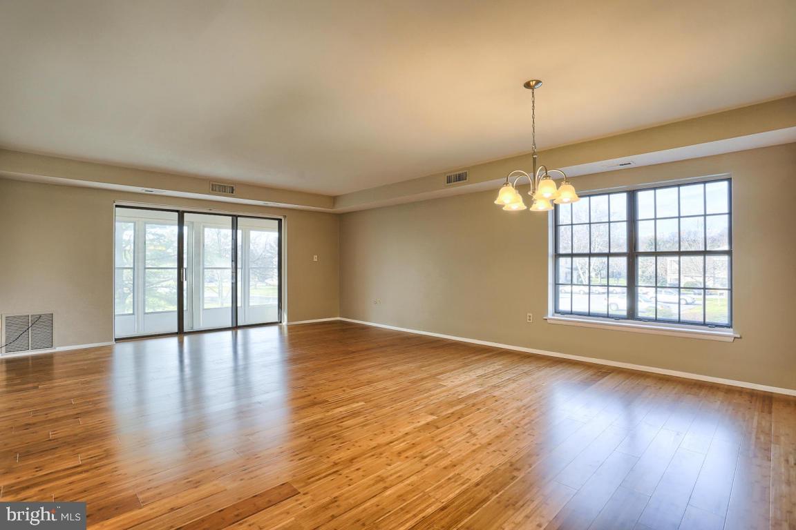 VALLEYBROOK - Residential