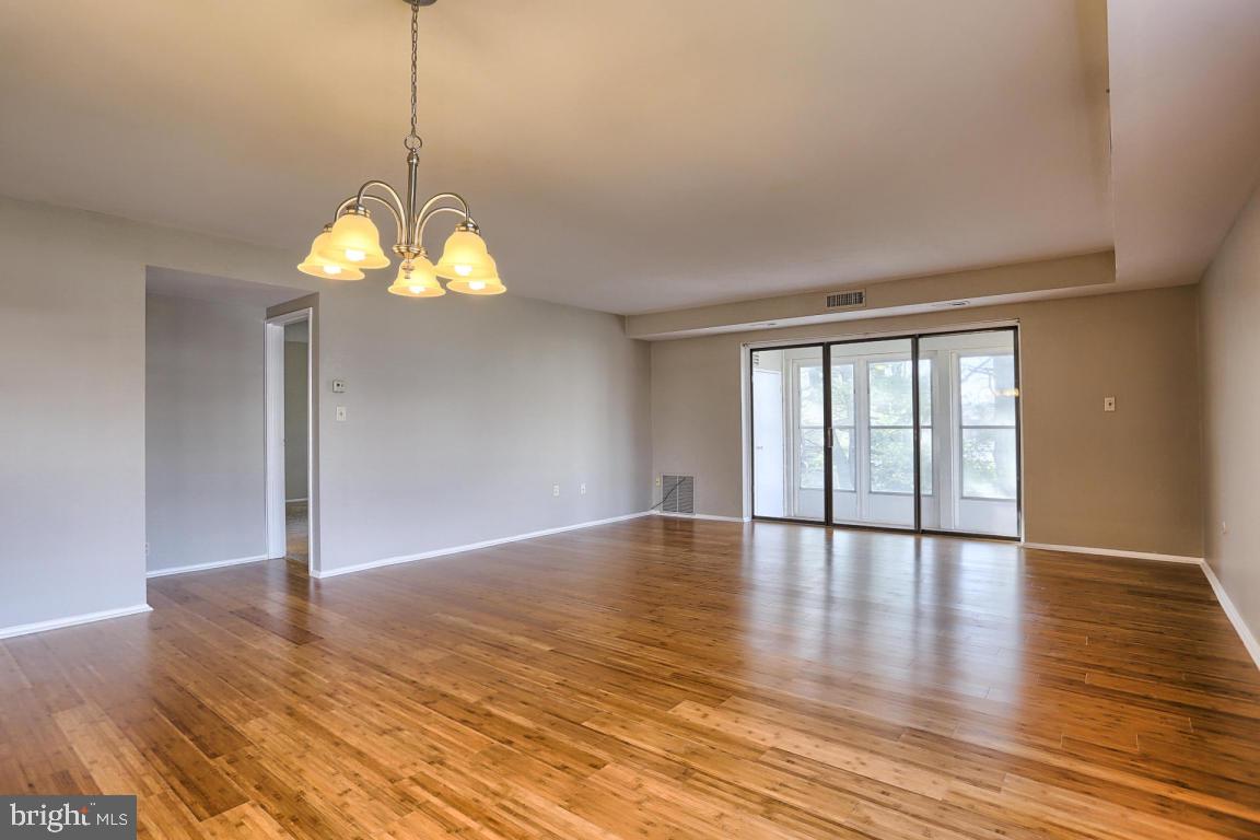 VALLEYBROOK - Residential