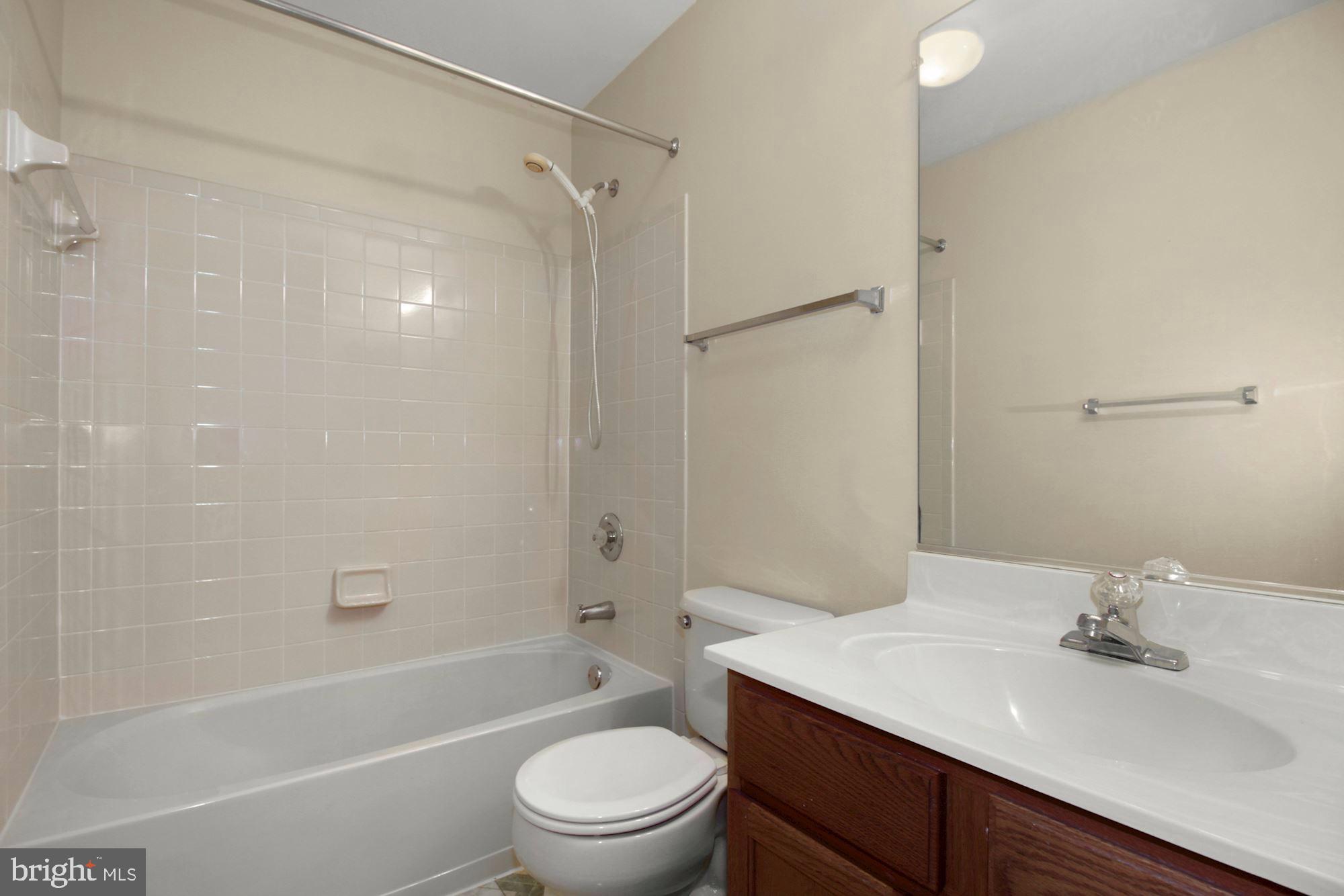 SOUTH RIVER COLONY - Residential