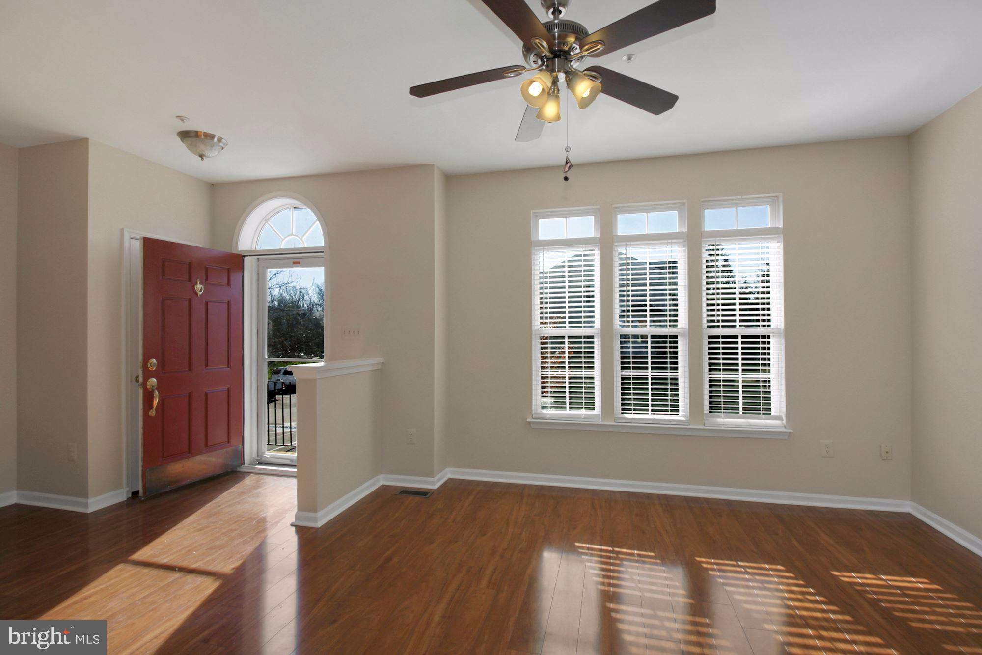 SOUTH RIVER COLONY - Residential