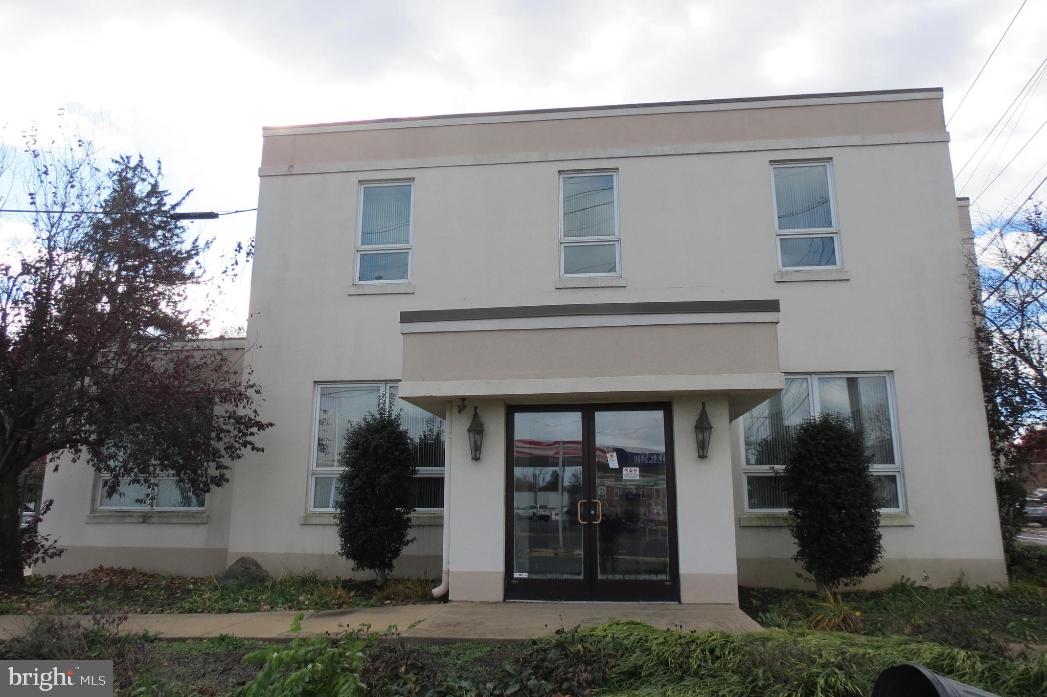 2132 MARIETTA AVENUE