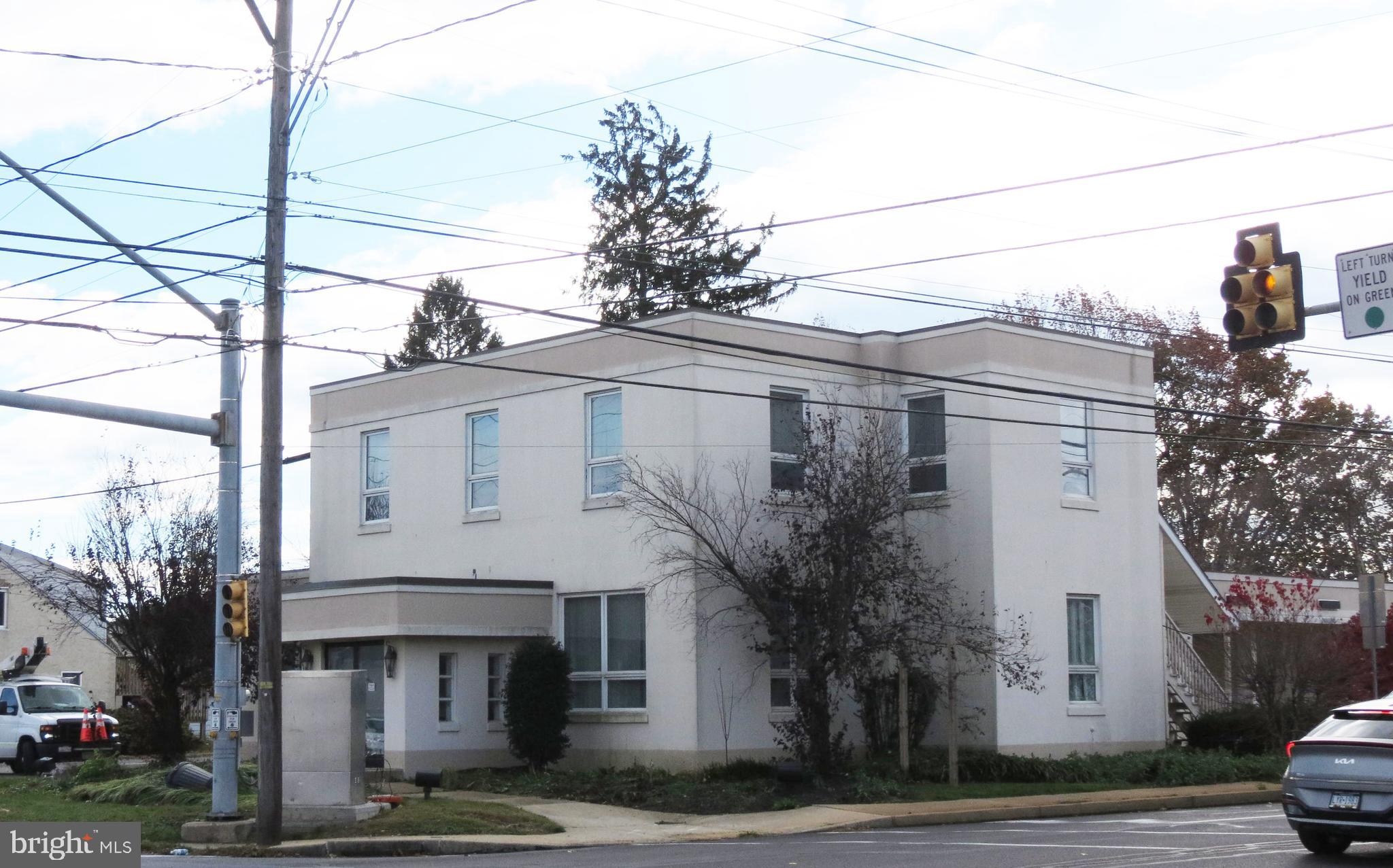 2132 MARIETTA AVENUE