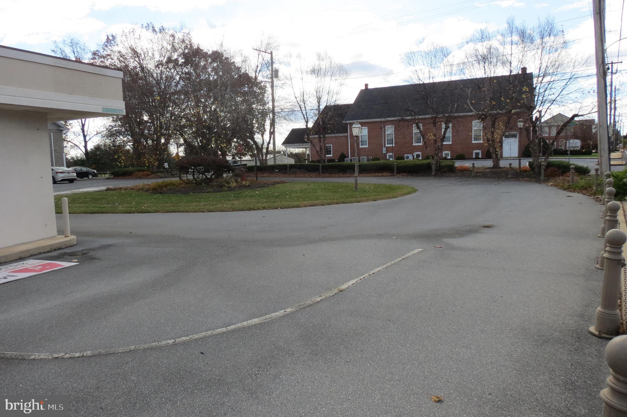 2132 MARIETTA AVENUE