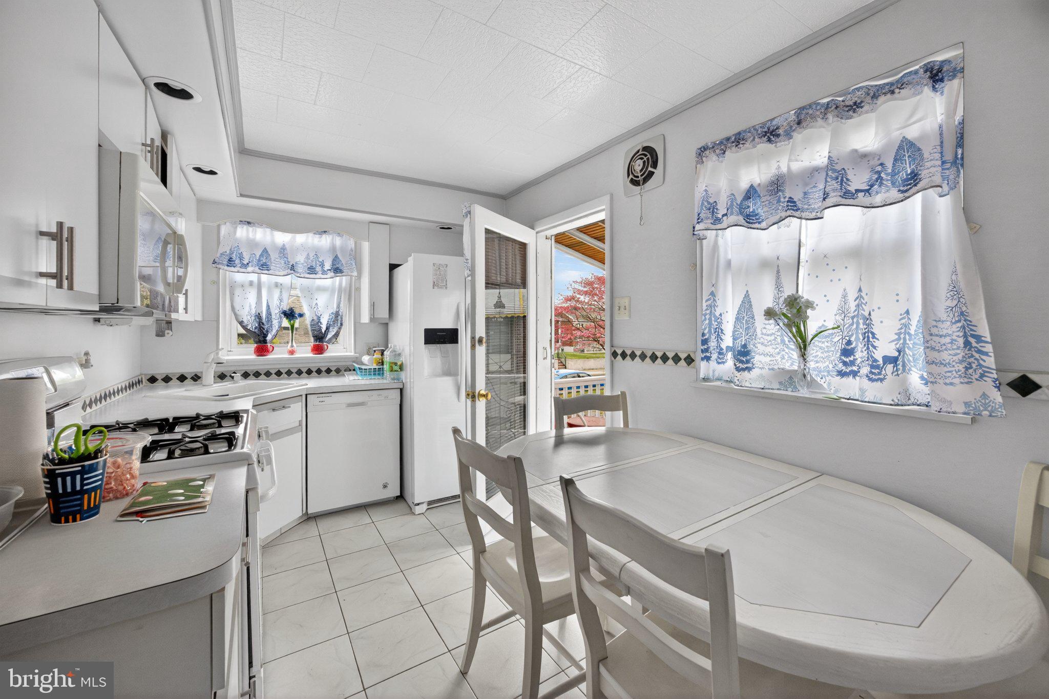 LEXINGTON PARK - Residential