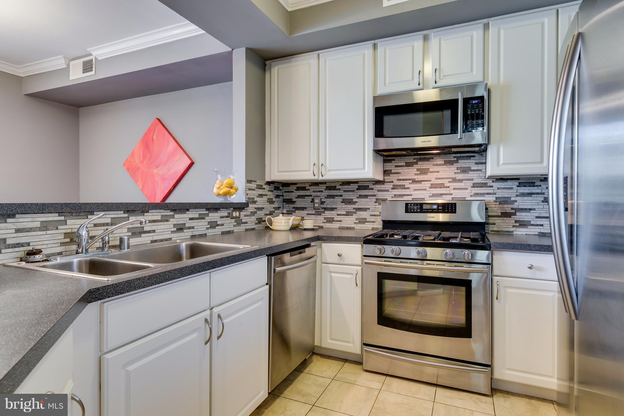 ETON SQUARE - Residential