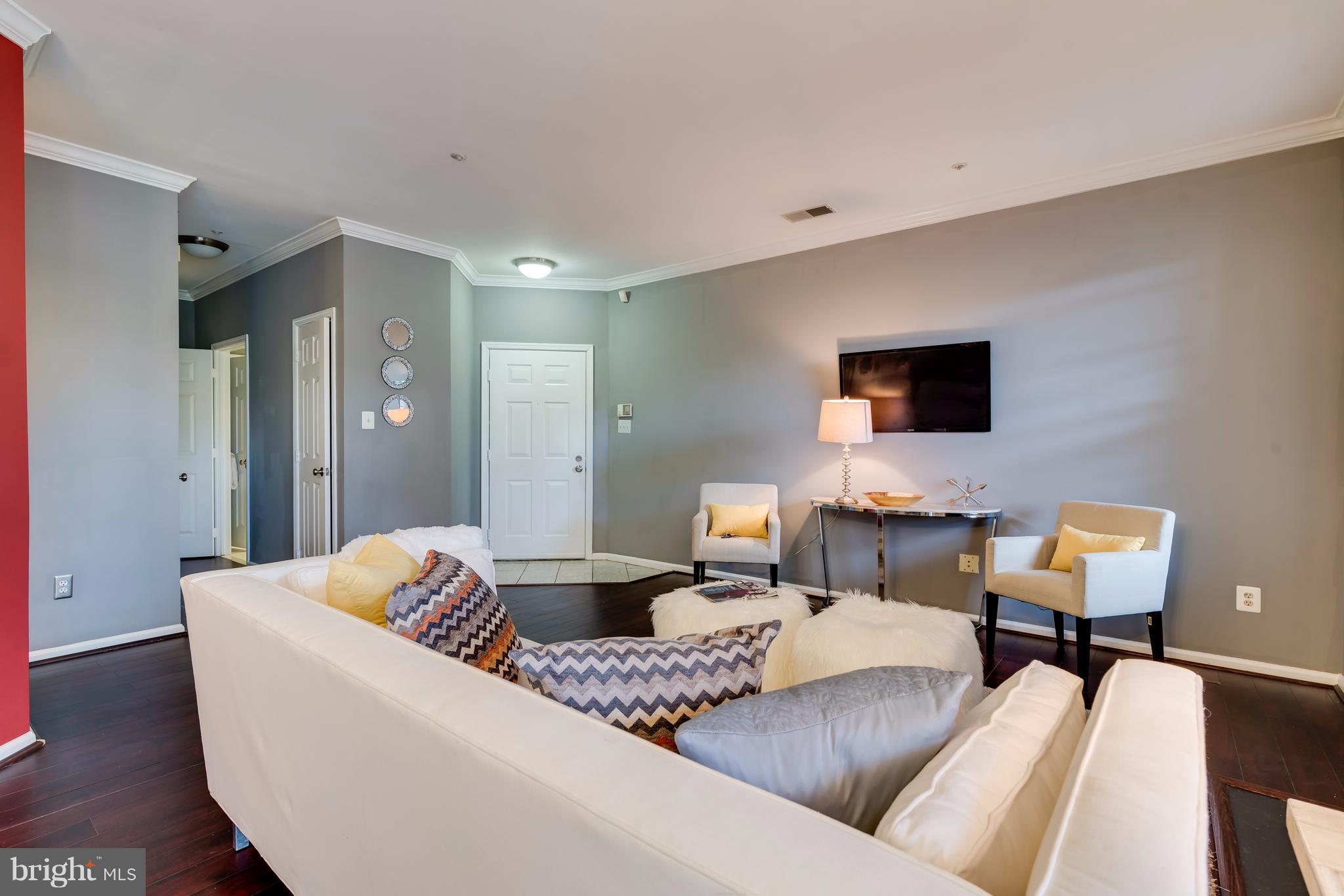 ETON SQUARE - Residential