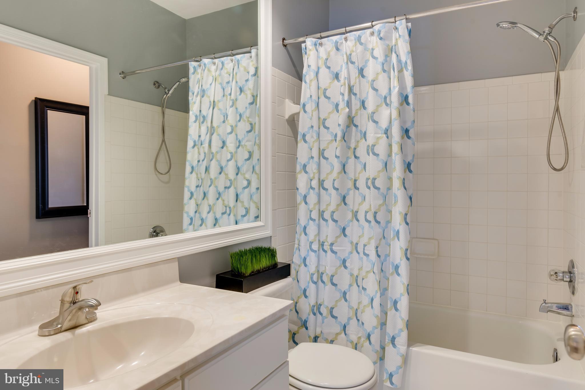 ETON SQUARE - Residential