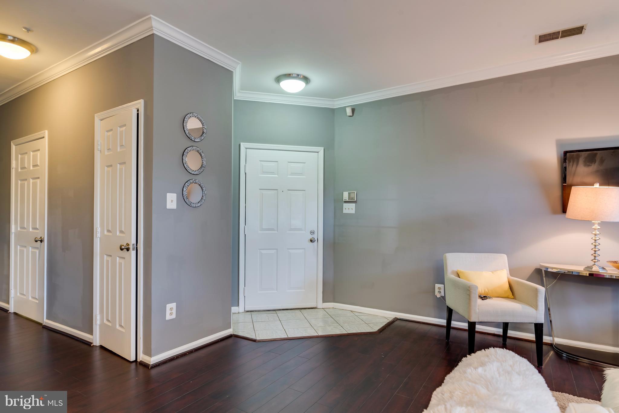 ETON SQUARE - Residential