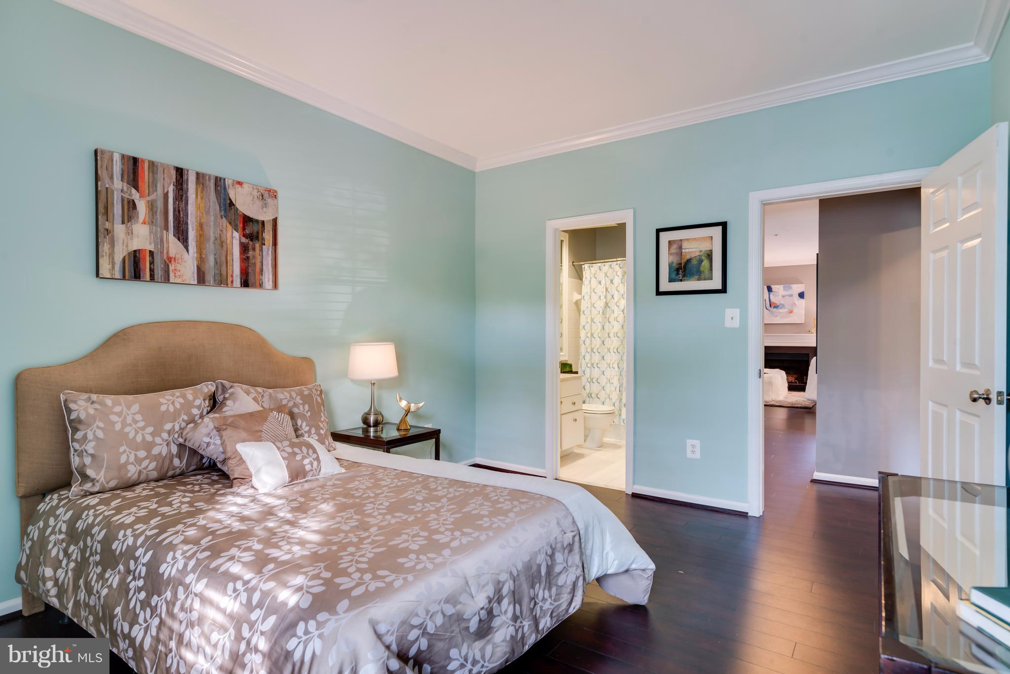 ETON SQUARE - Residential