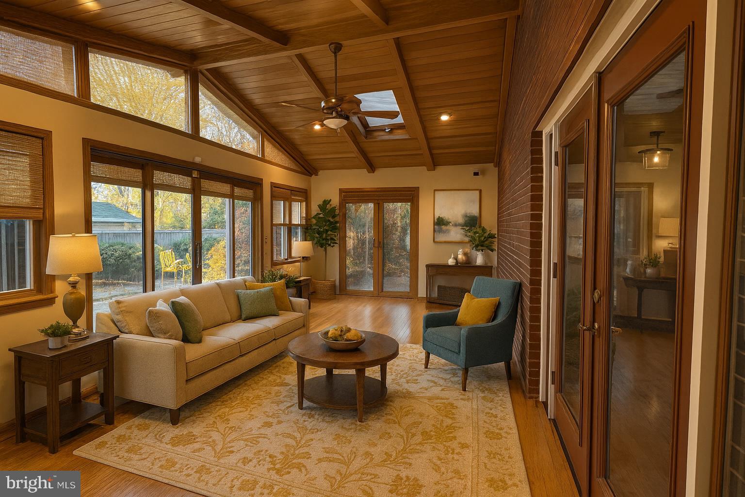 COUNTRY CLUB ESTATES - Residential Lease