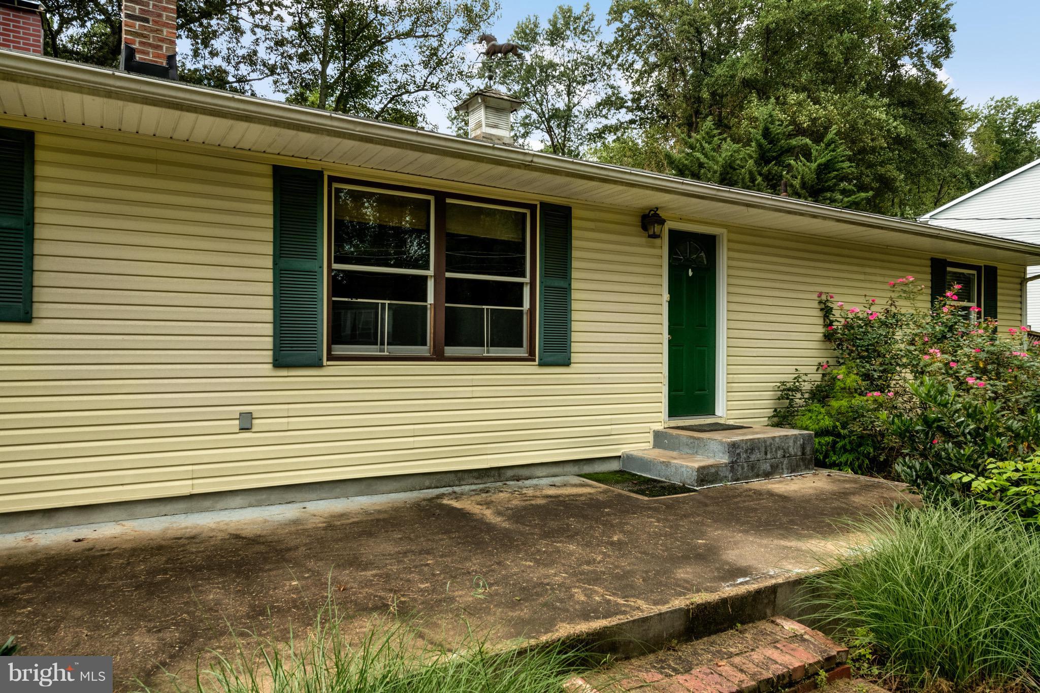 SELBY HEIGHTS - Residential Lease