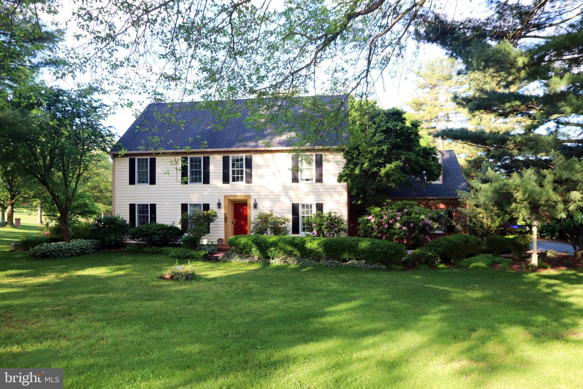 STRATHMORE - Residential