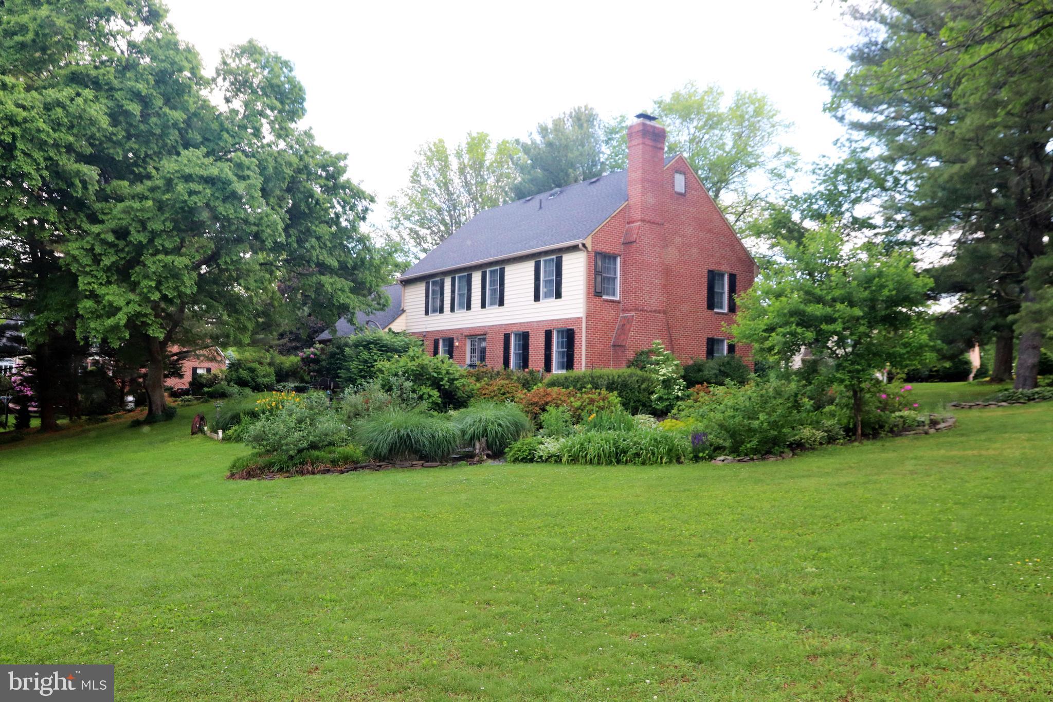 STRATHMORE - Residential