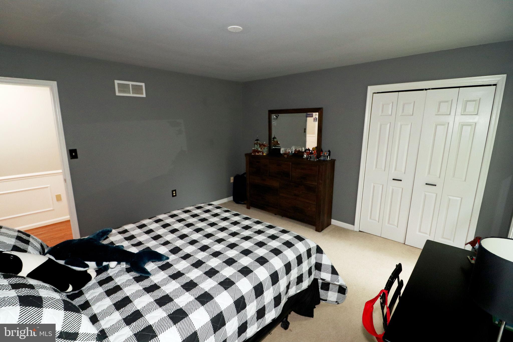 STRATHMORE - Residential