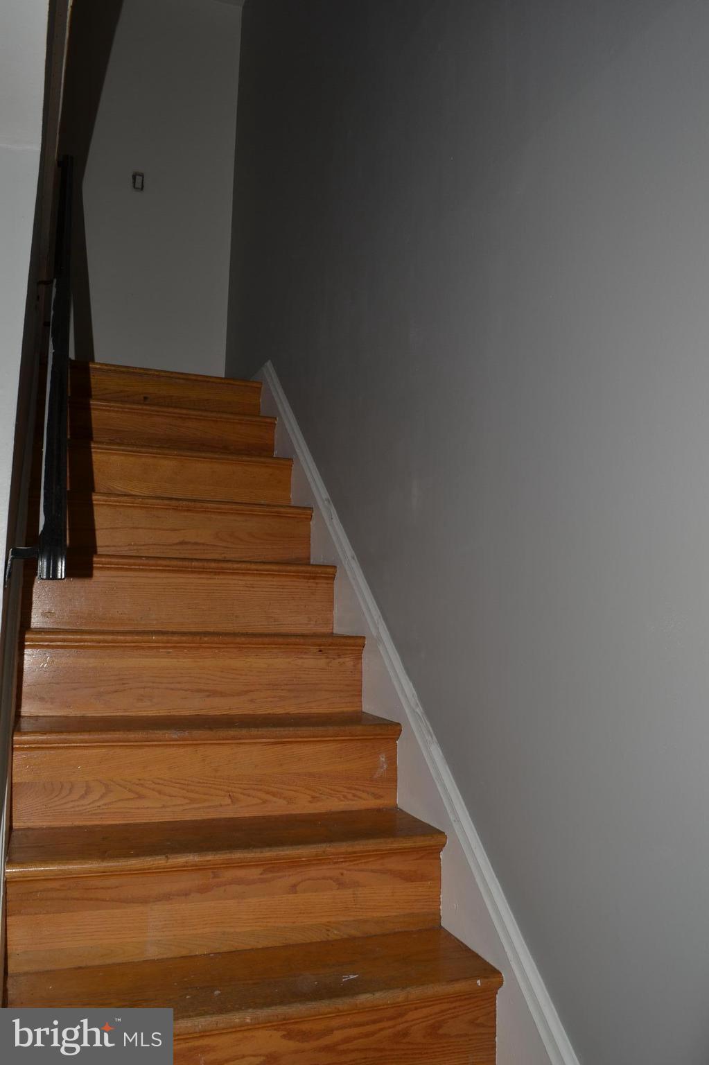 FOUR SEASONS - Residential