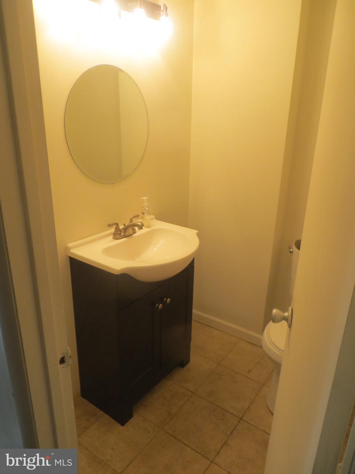 FOUR SEASONS - Residential