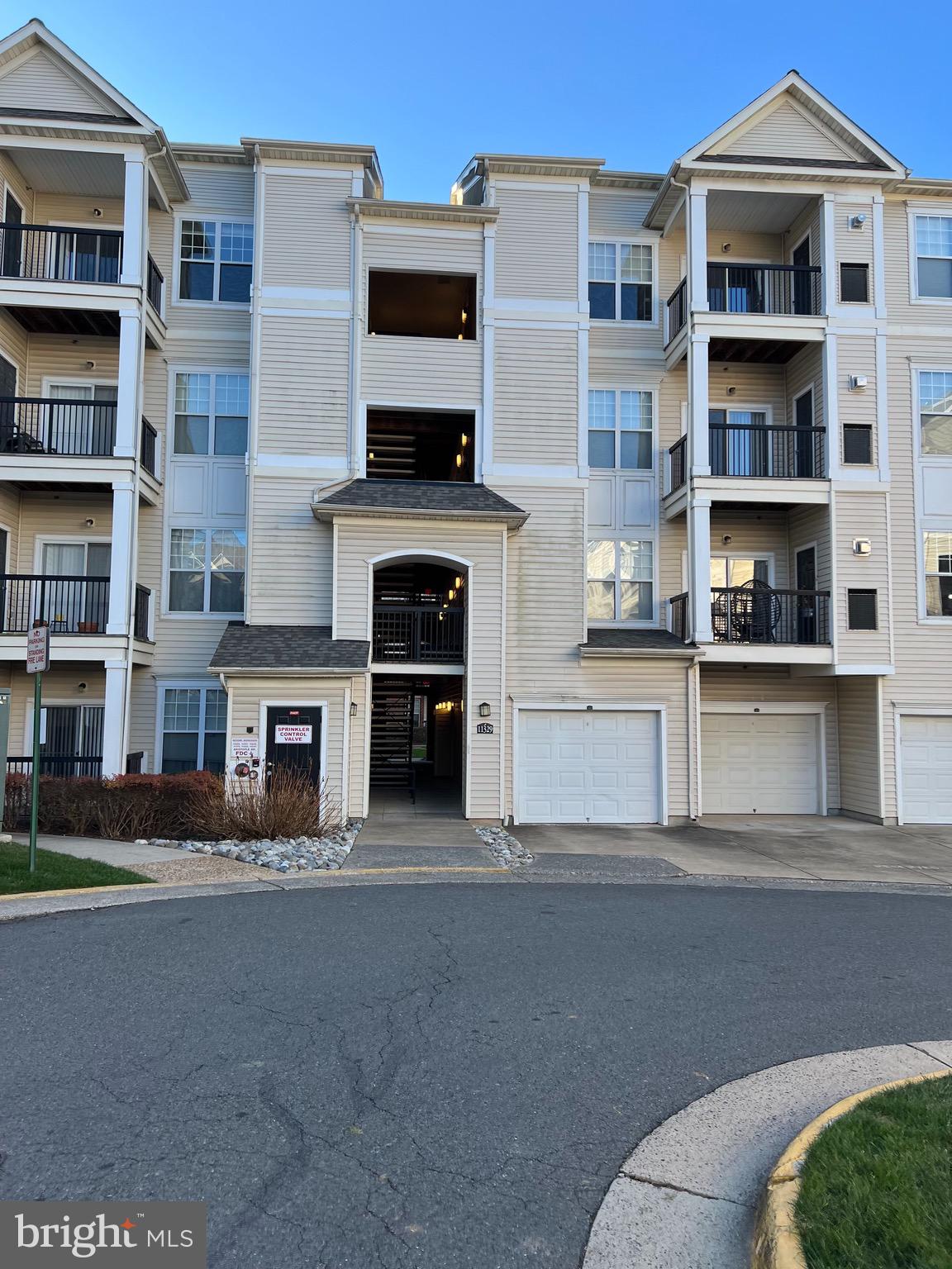 FAIRFAX RIDGE - Residential Lease