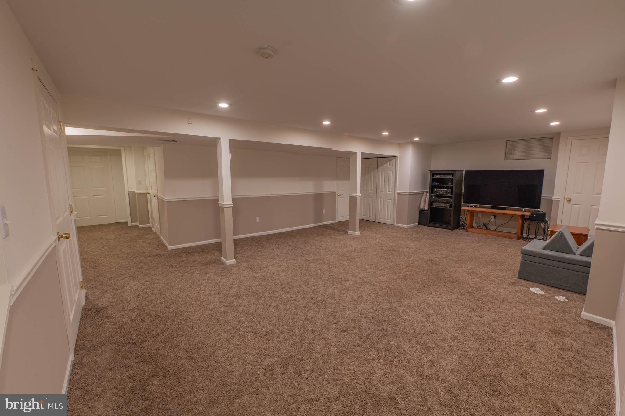 FARMINGTON HILLS - Residential