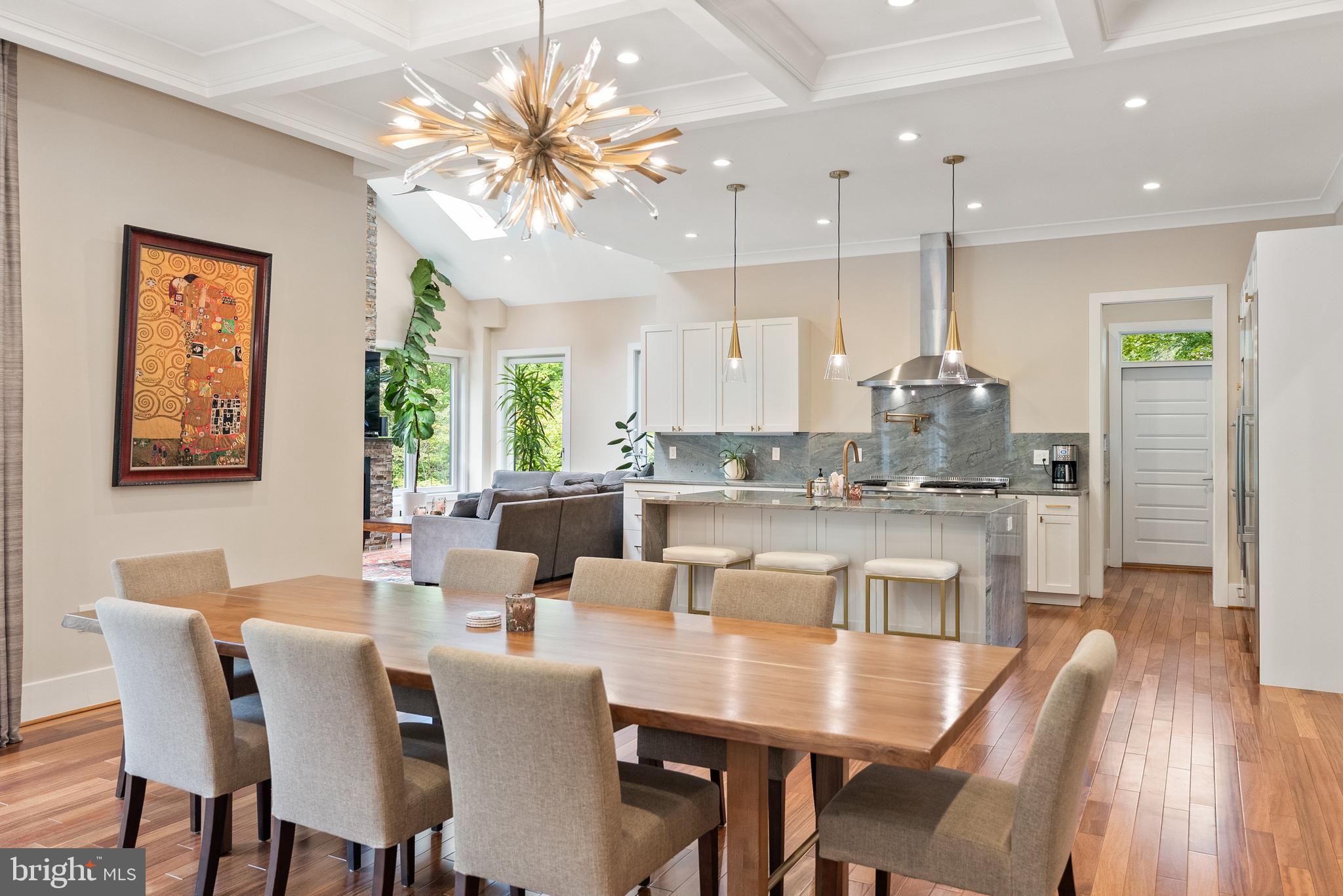 FOREST HILLS - Residential