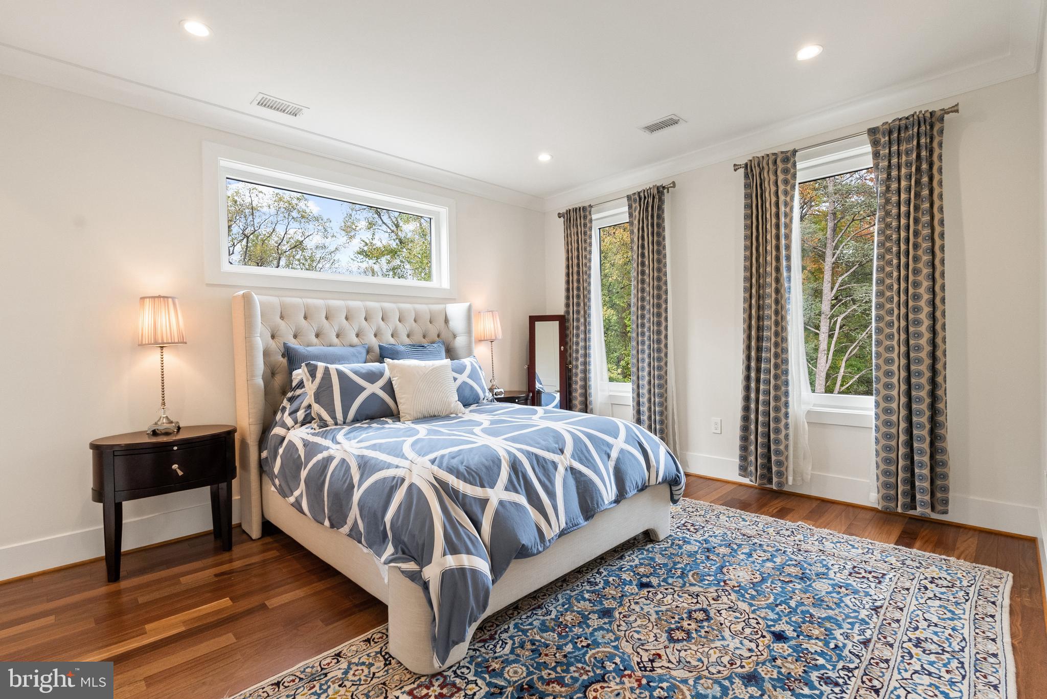 FOREST HILLS - Residential