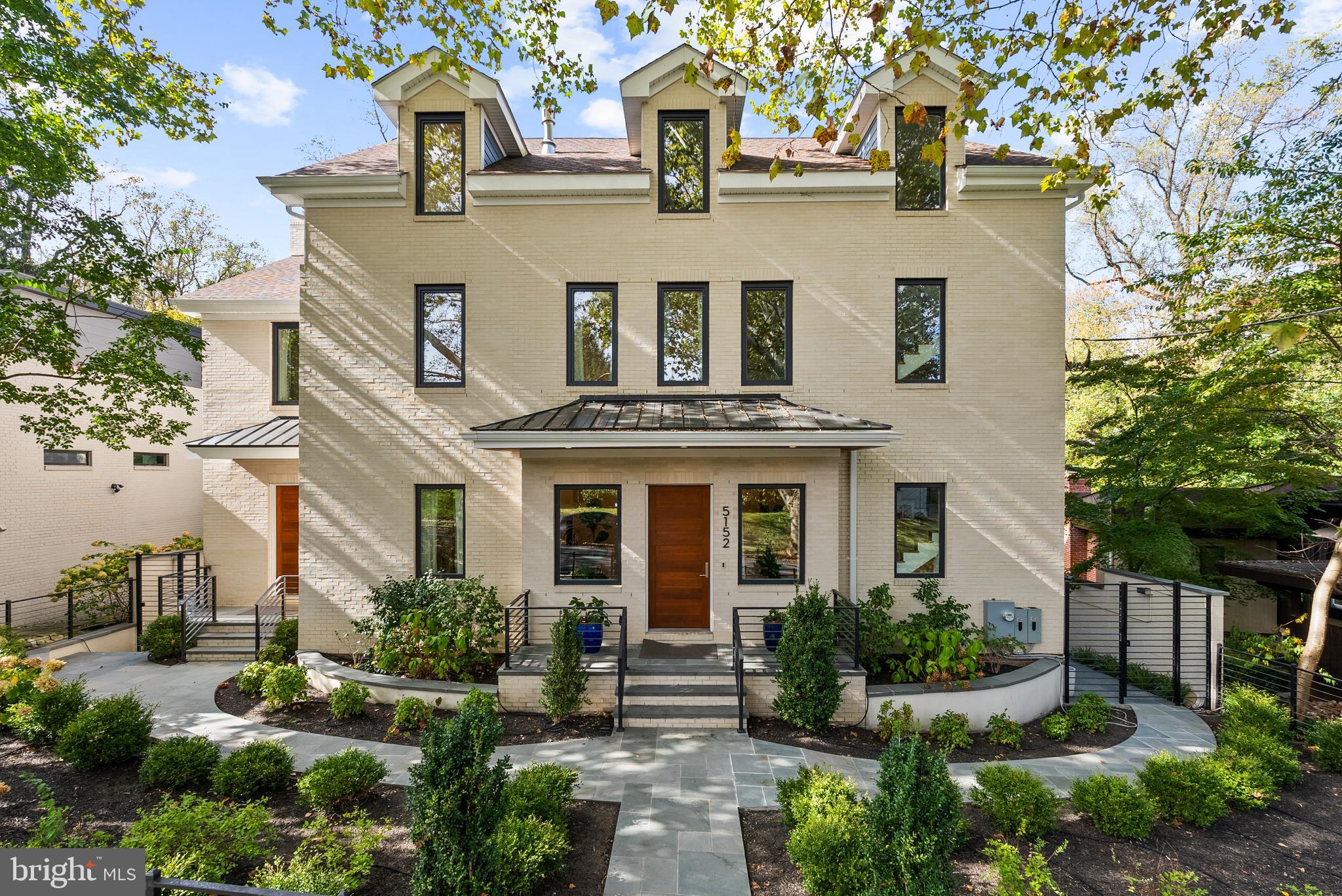 FOREST HILLS - Residential