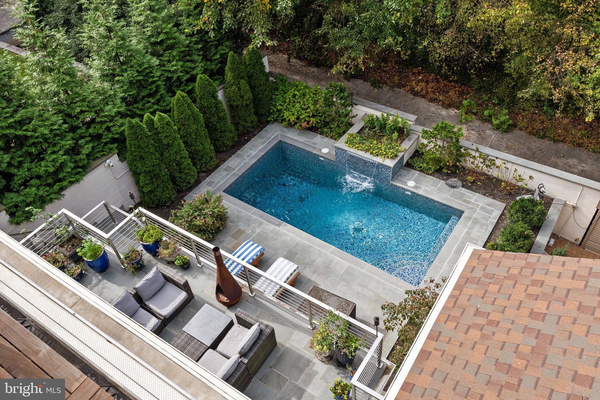 FOREST HILLS - Residential