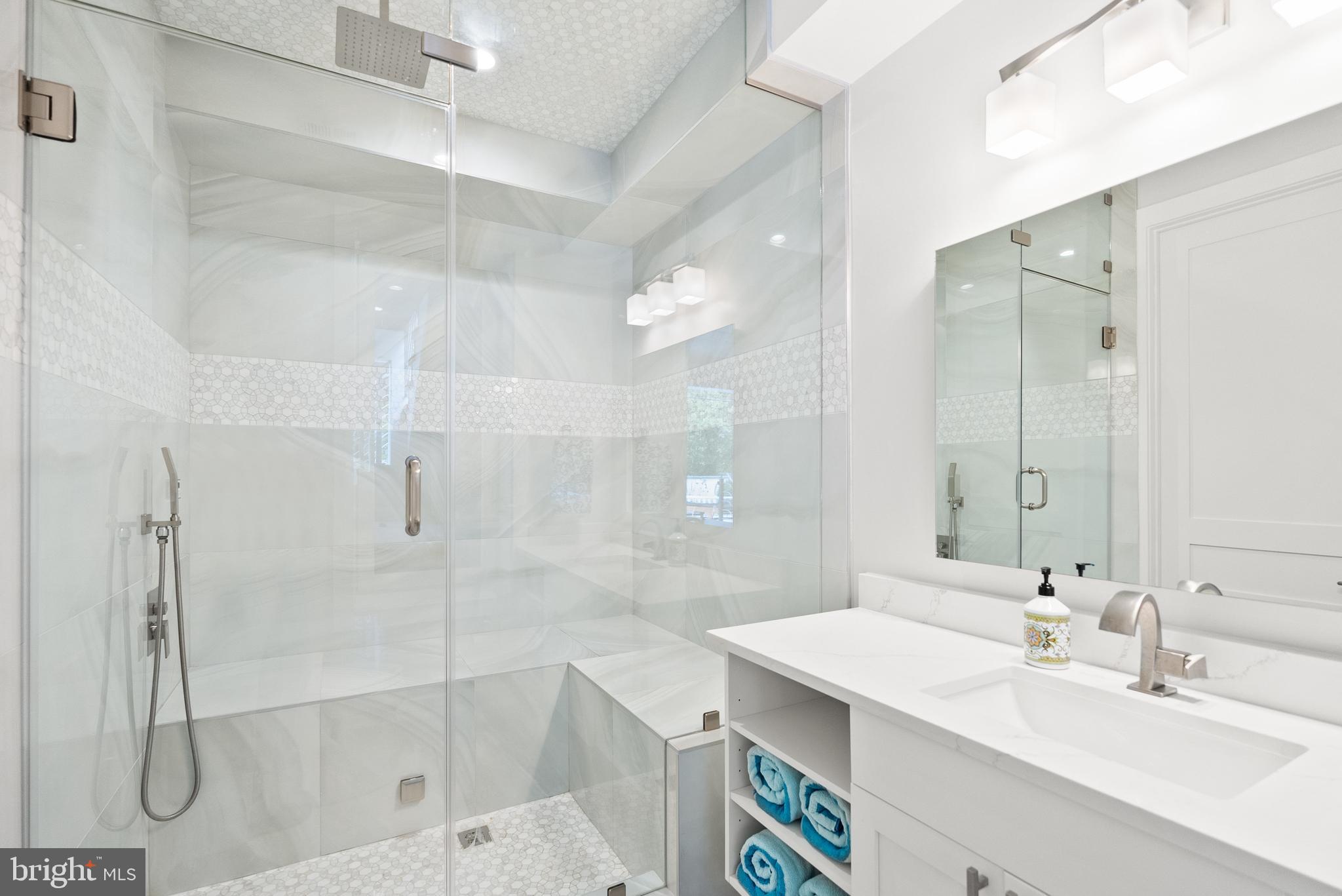 FOREST HILLS - Residential