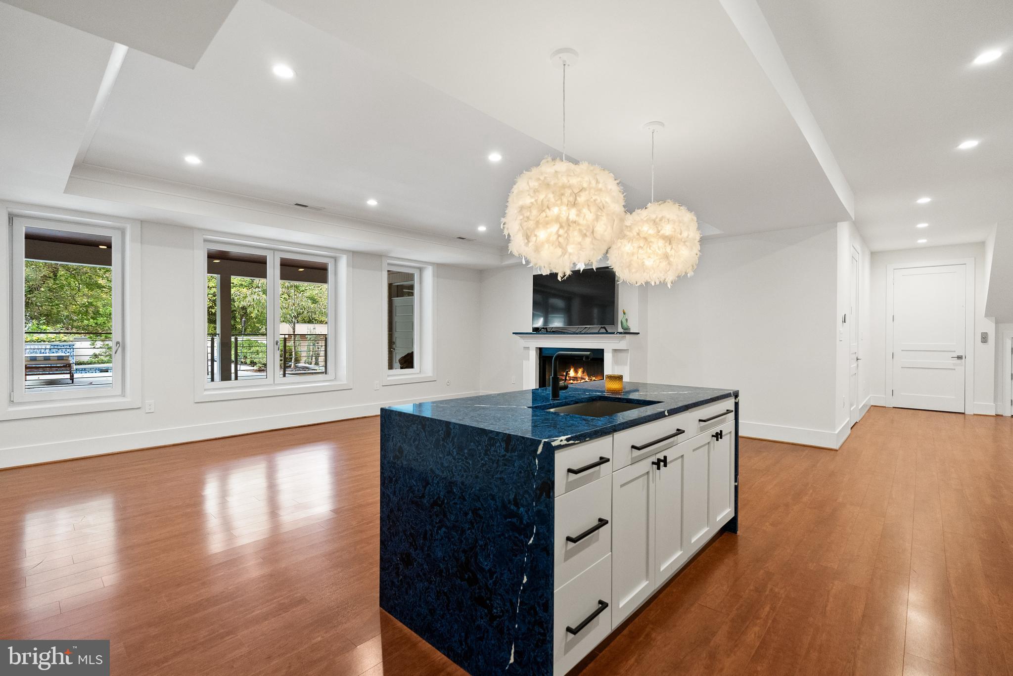 FOREST HILLS - Residential