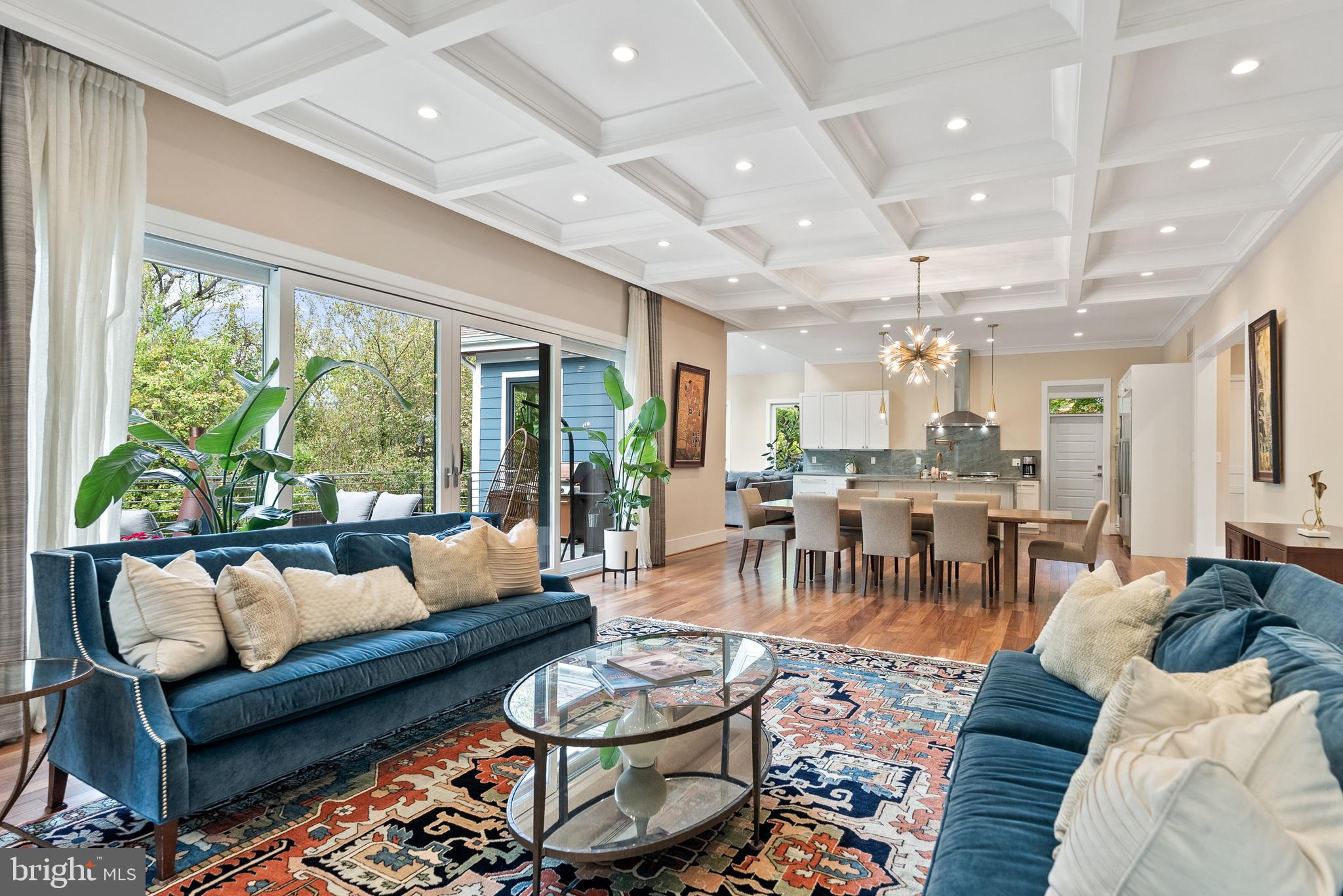 FOREST HILLS - Residential