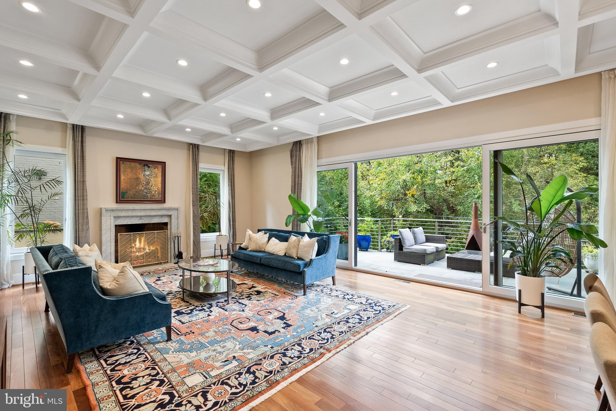 FOREST HILLS - Residential