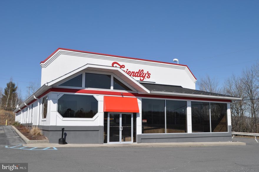 Over 6,000 square feet of nicely finished space.  Former restaurant with plenty of conversion possibilities with this freestanding building at the Fairlane Village Mall.  Keep the restaurant use or change to office retail.  Sectioned off parking for 60+ cars.  This building has rights to the Lowe's pole sign located at the entrance to the Mall.  Existing sign face can be removed and replaced with new user.  Plenty of daily traffic by the site either by way of State Route 61 or through the parking lot of the Mall itself.  Building is located near Boscov's, Lowes, and next to Jack Williams Tire.  Ready for immediate occupancy.