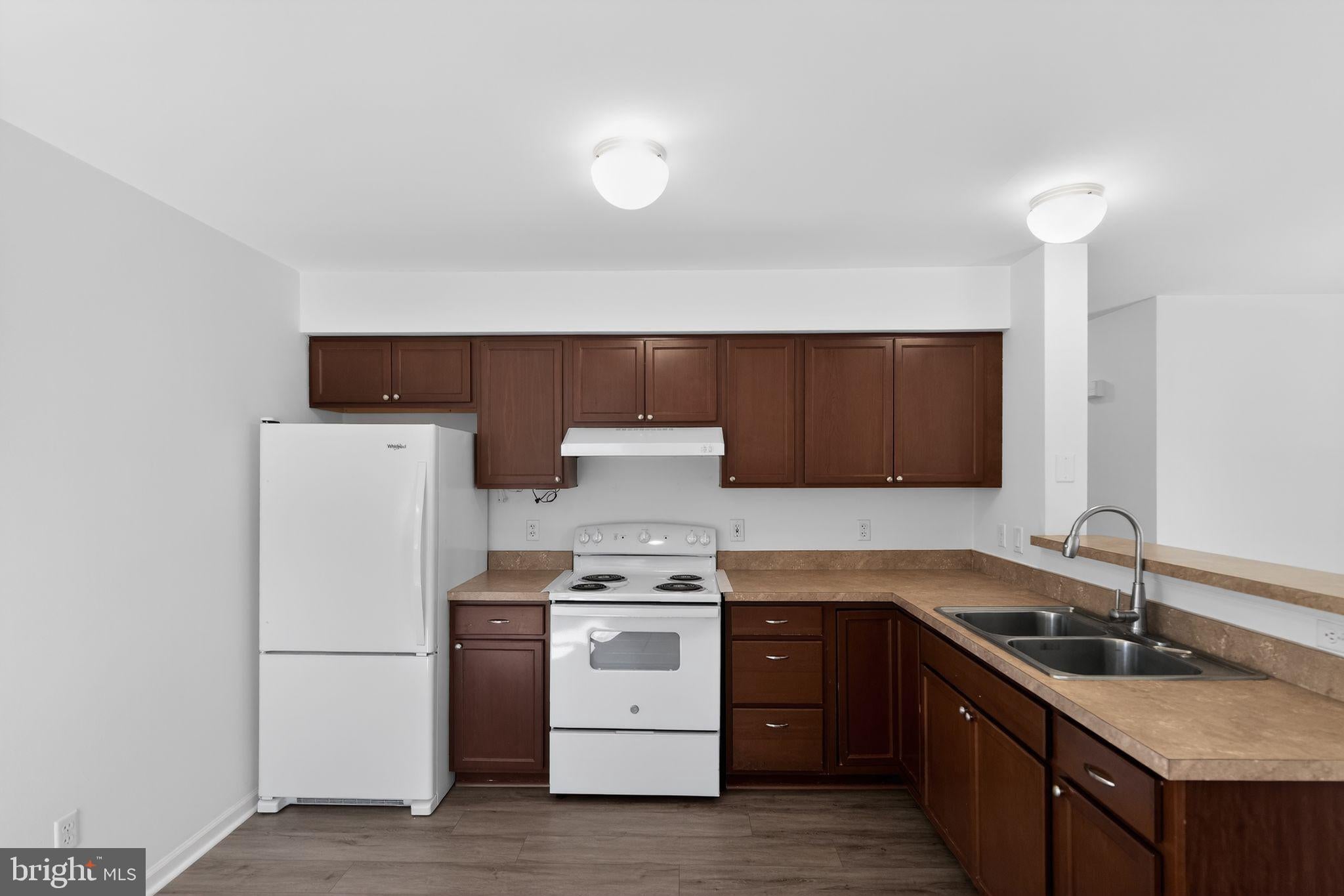 TWIN RIVER BEACH - Residential